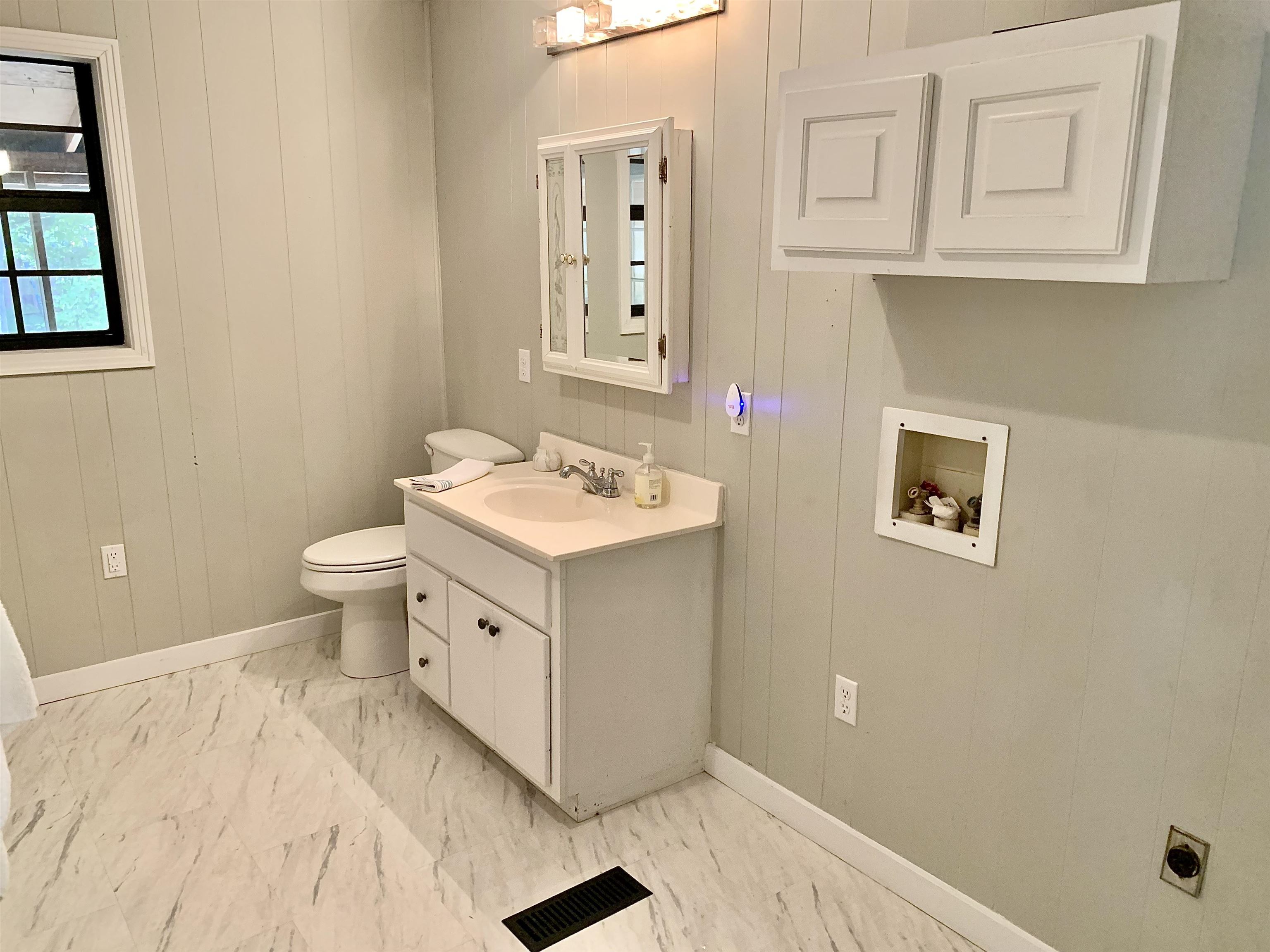 115 Fortune Way Property Photo 16