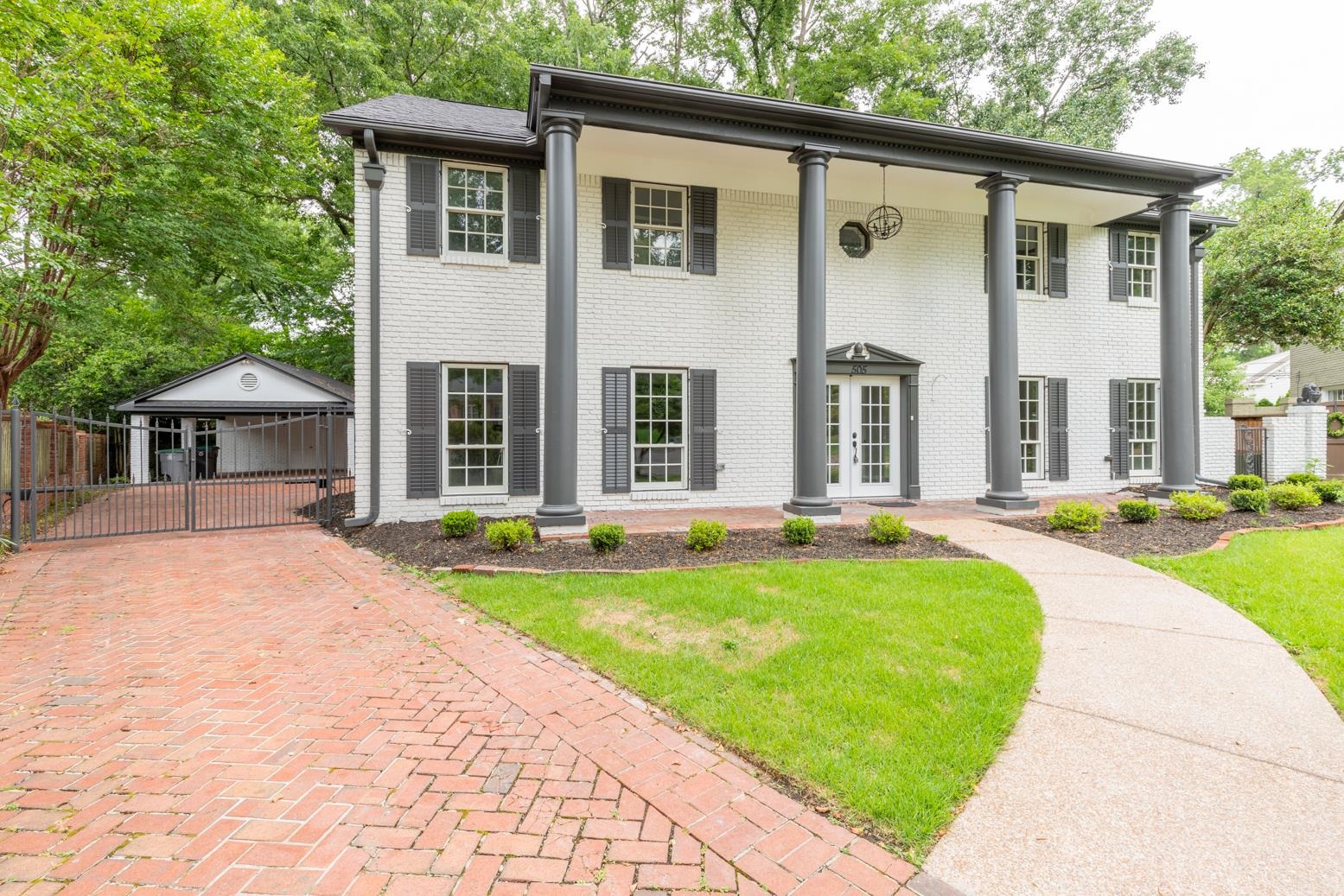 505 Thorn Ridge Cv Property Photo 3