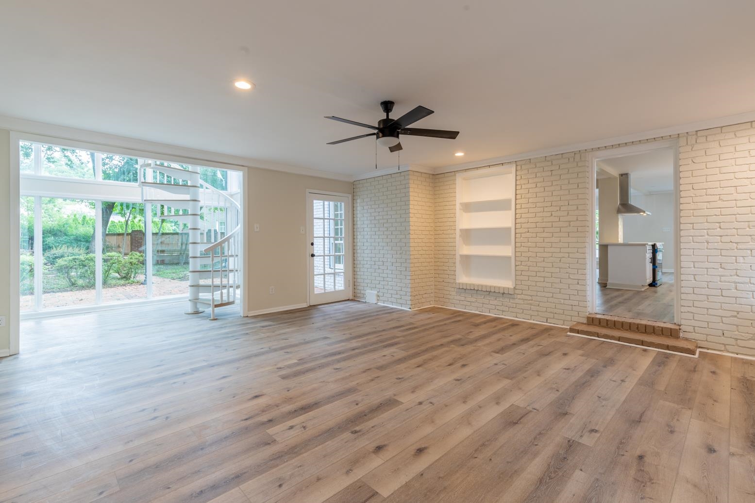 505 Thorn Ridge Cv Property Photo 11