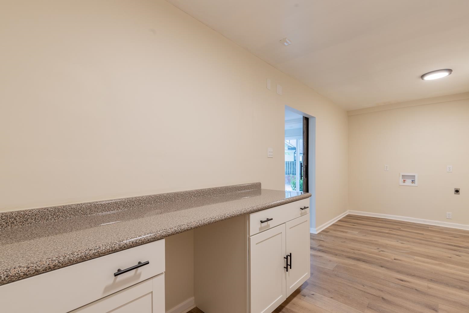 505 Thorn Ridge Cv Property Photo 14