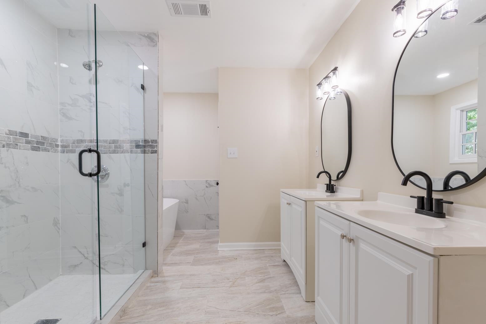505 Thorn Ridge Cv Property Photo 24