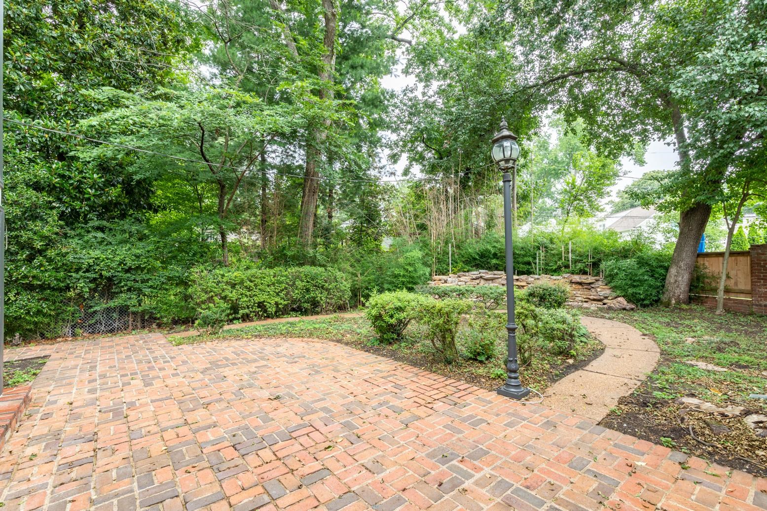 505 Thorn Ridge Cv Property Photo 31