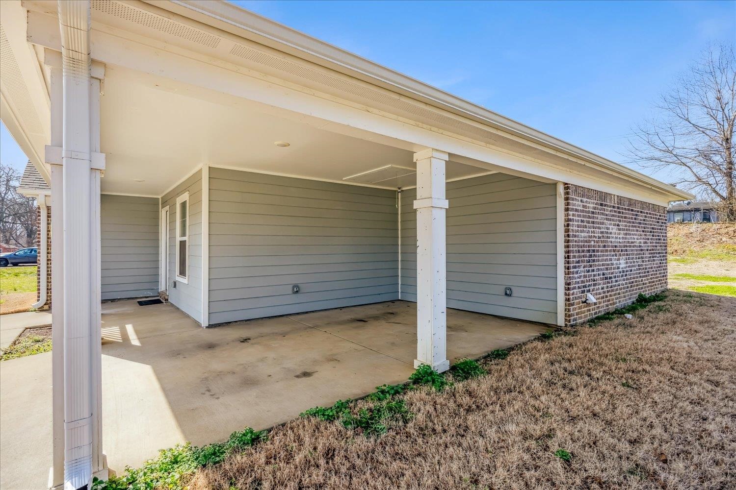366 Washburn Dr Property Photo 16