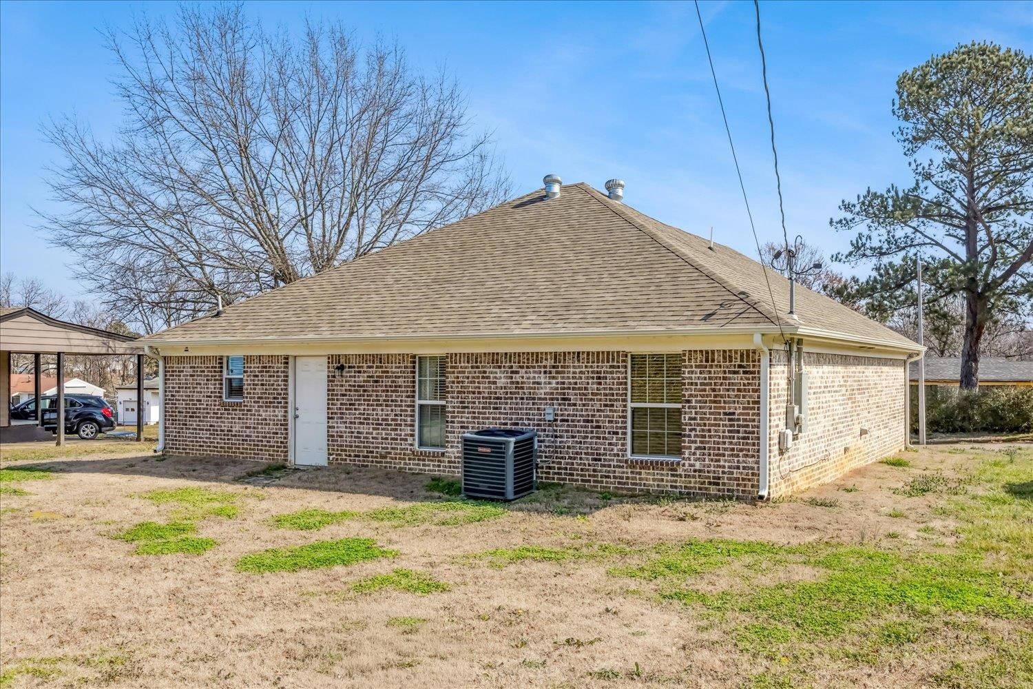 366 Washburn Dr Property Photo 17
