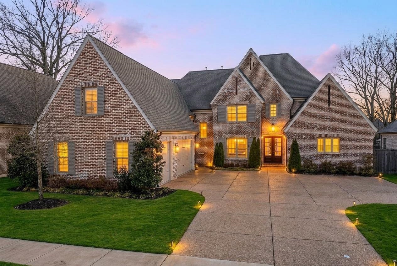 4757 CAROUSEL LN Property Photo 1