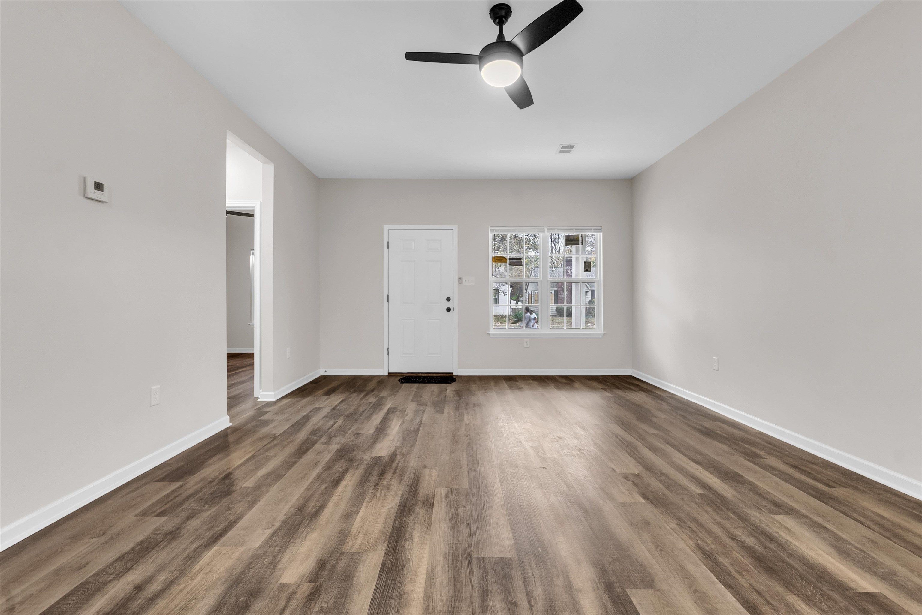 788 N Hollywood St Property Photo 13