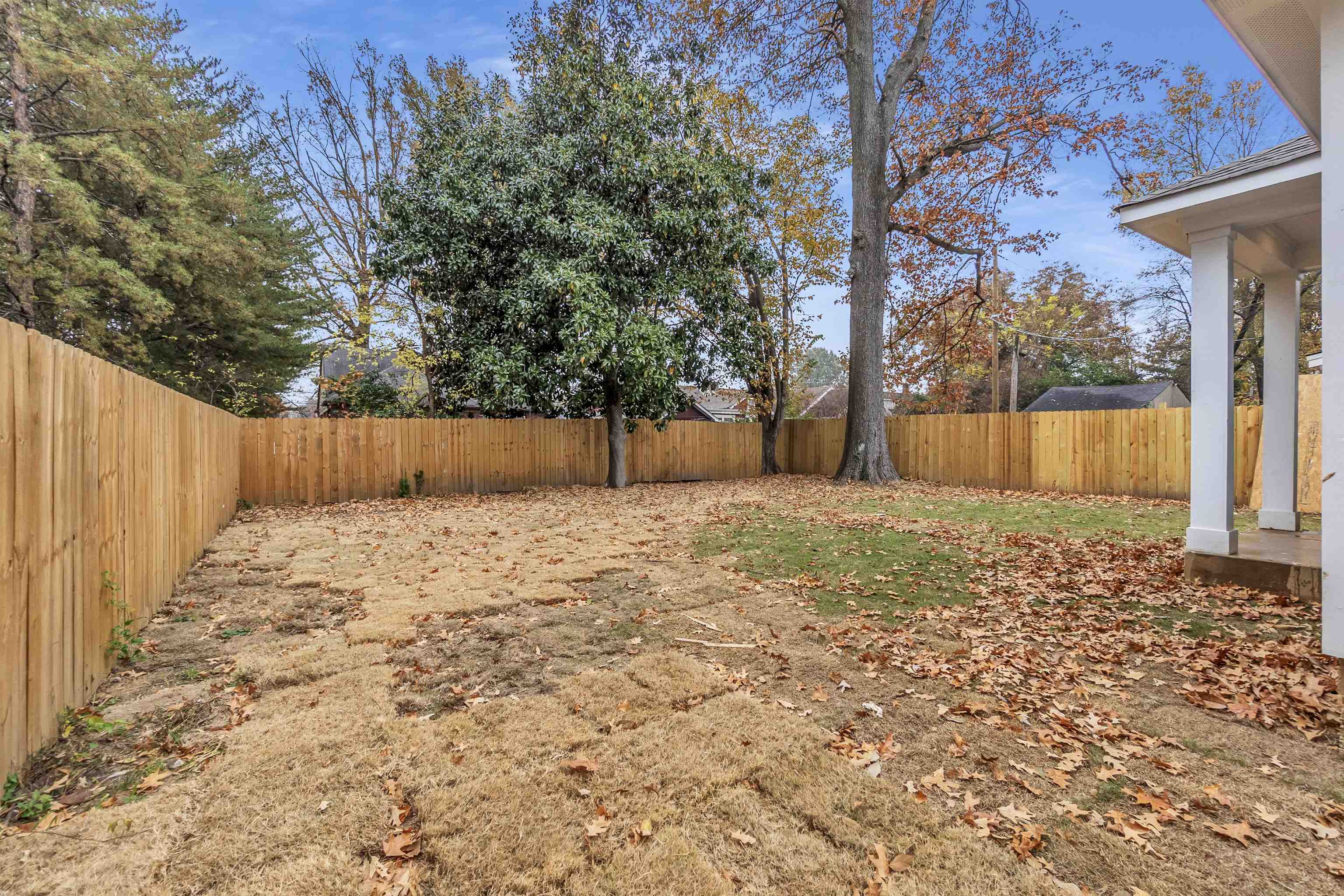 788 N Hollywood St Property Photo 24