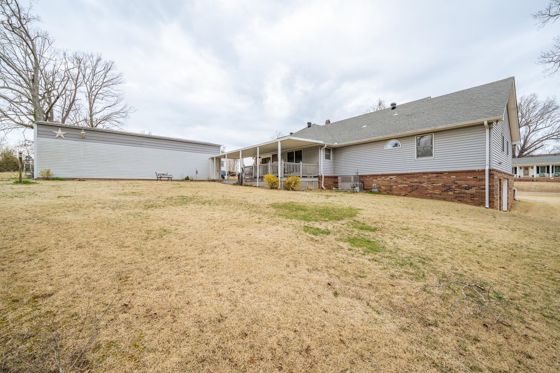 120 Dawn Ln Property Photo 23