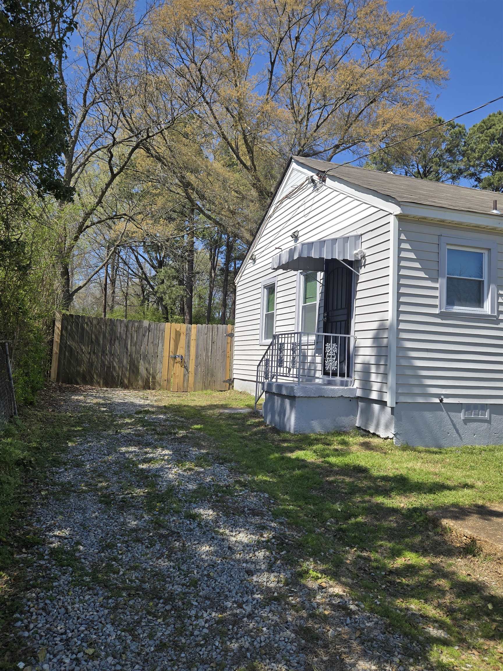 4753 Berta Rd Property Photo 4