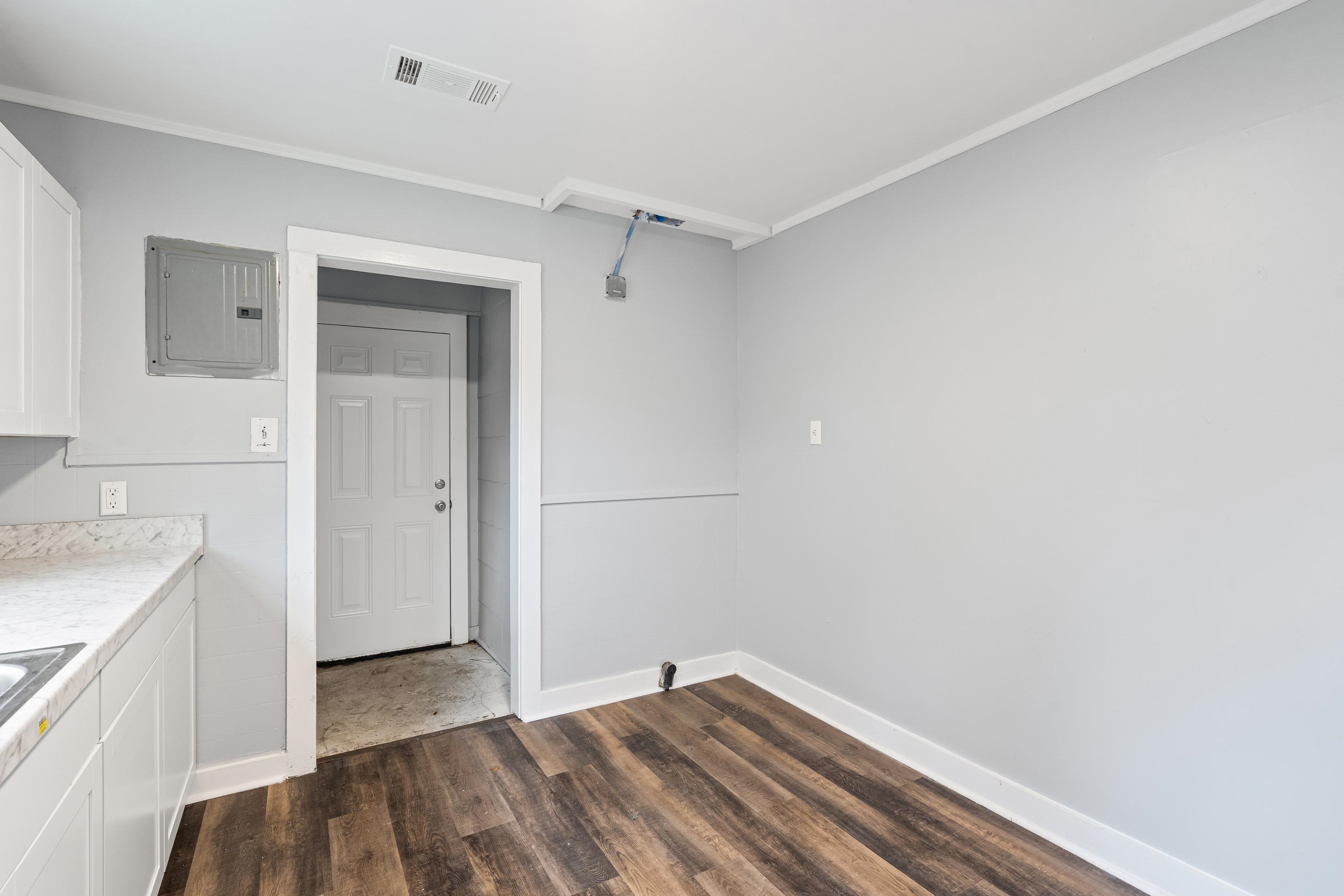 210 West St Property Photo 19