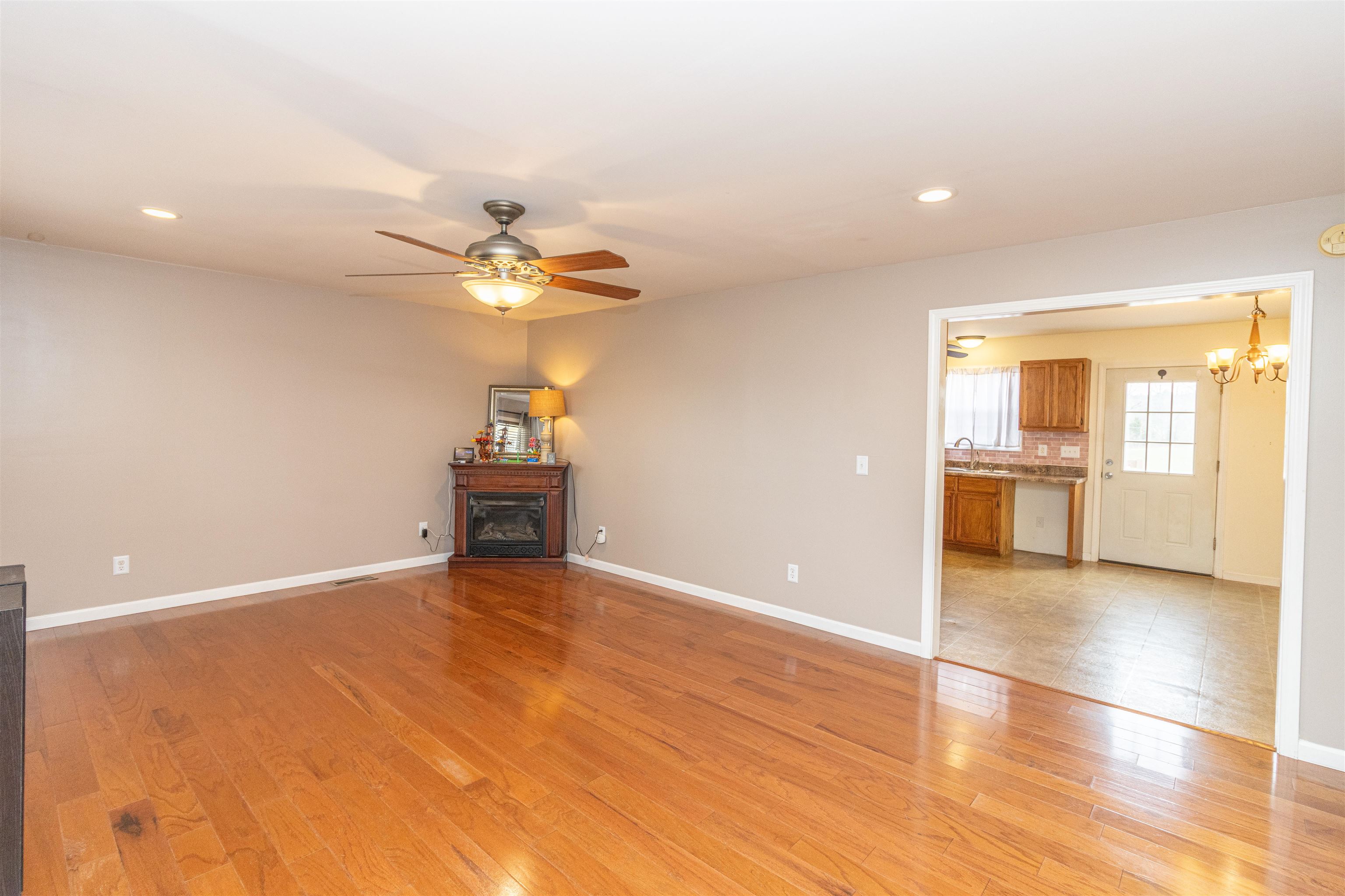 1468 Matrose Carroll Rd Property Photo 5