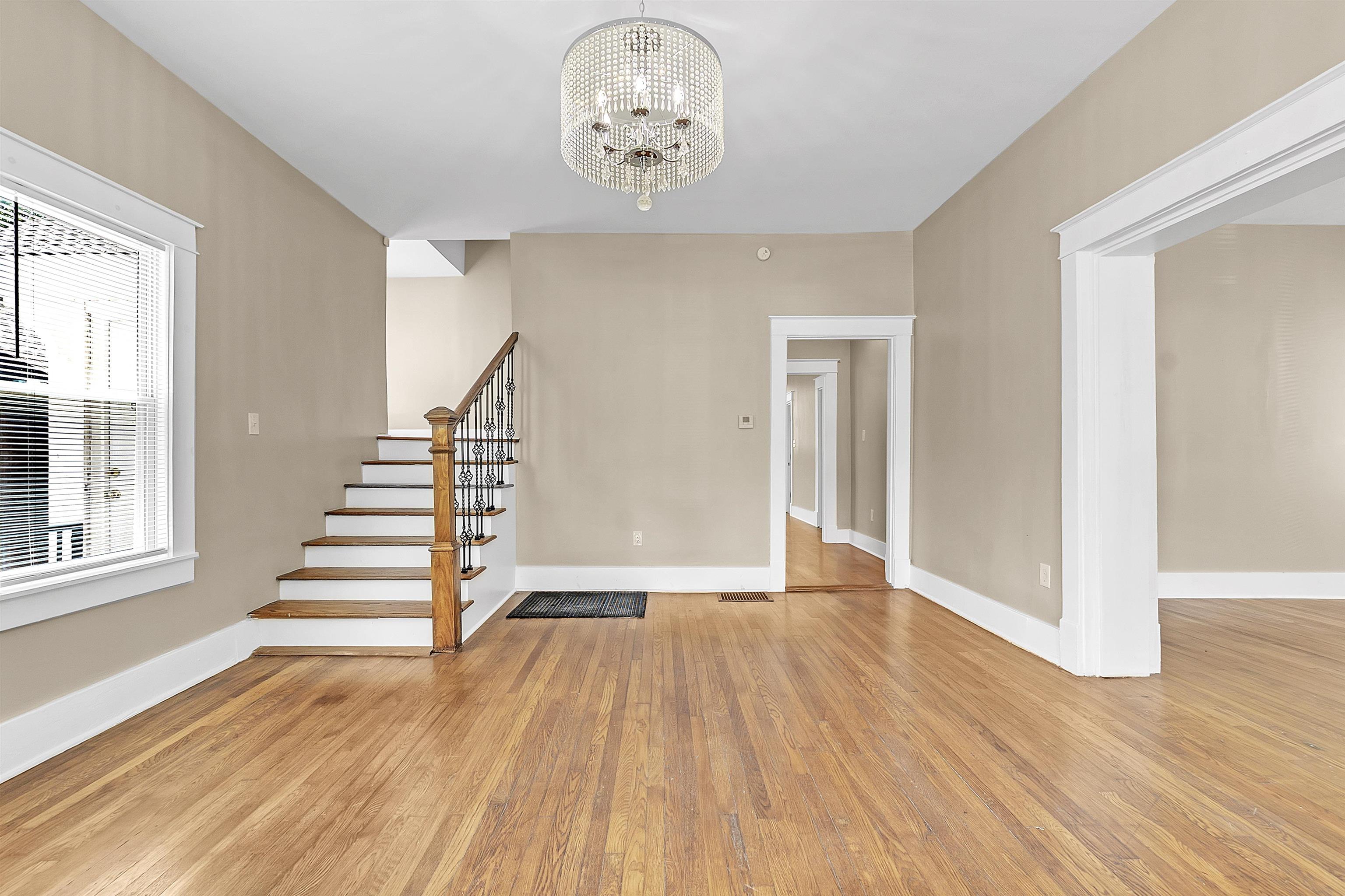 59 N Willett St Property Photo 2