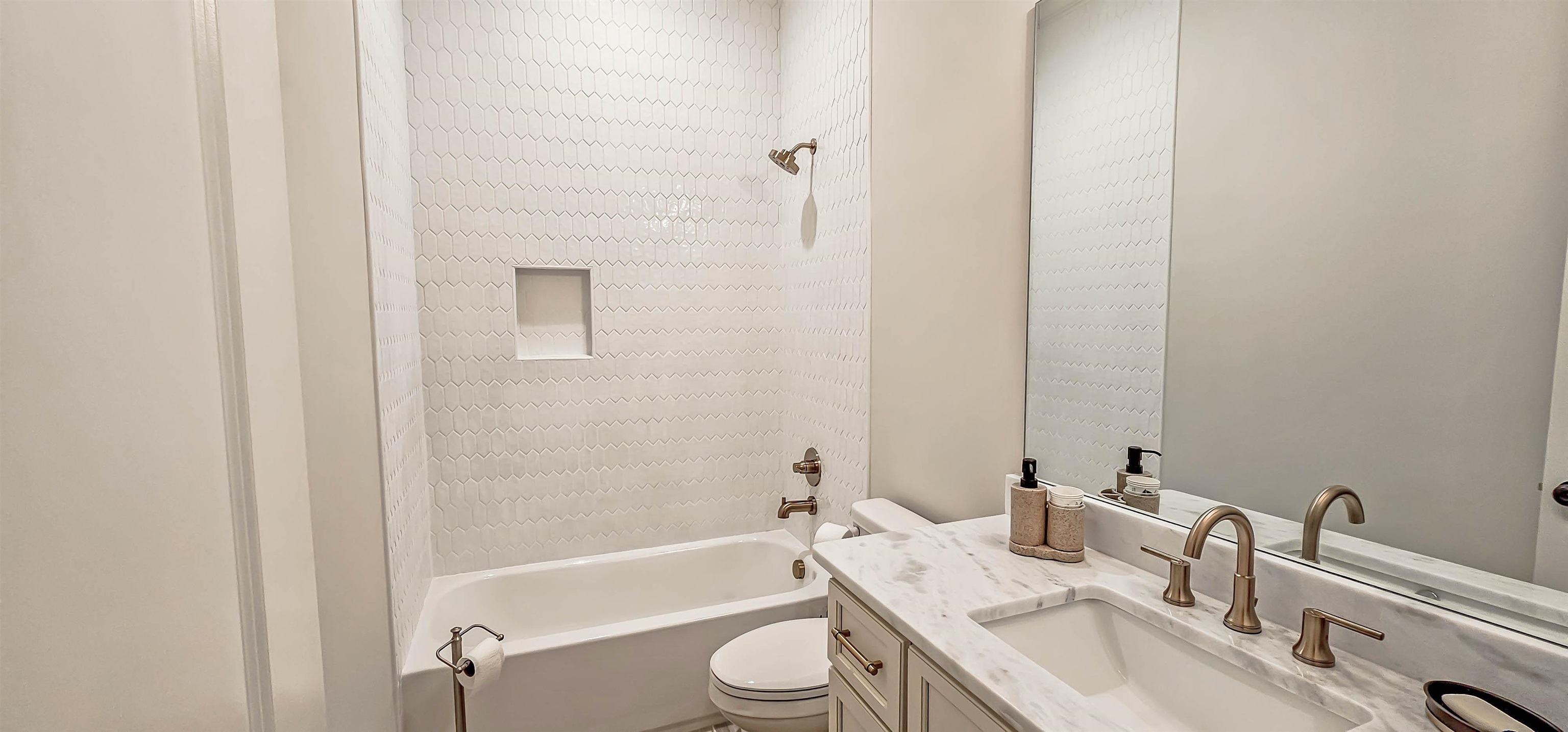 45 North Lake Rd Property Photo 24