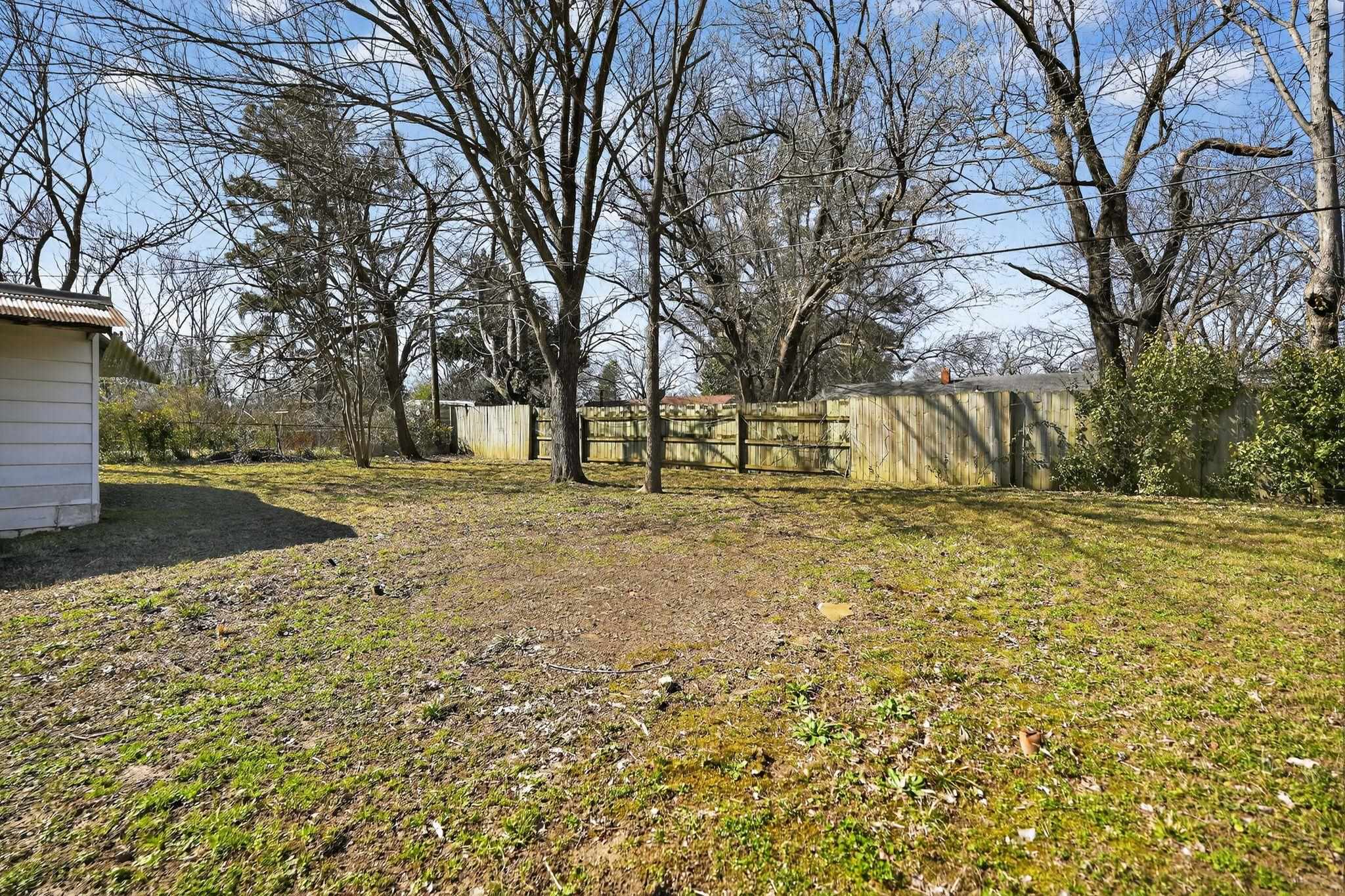 5025 Millbranch Rd Property Photo 10