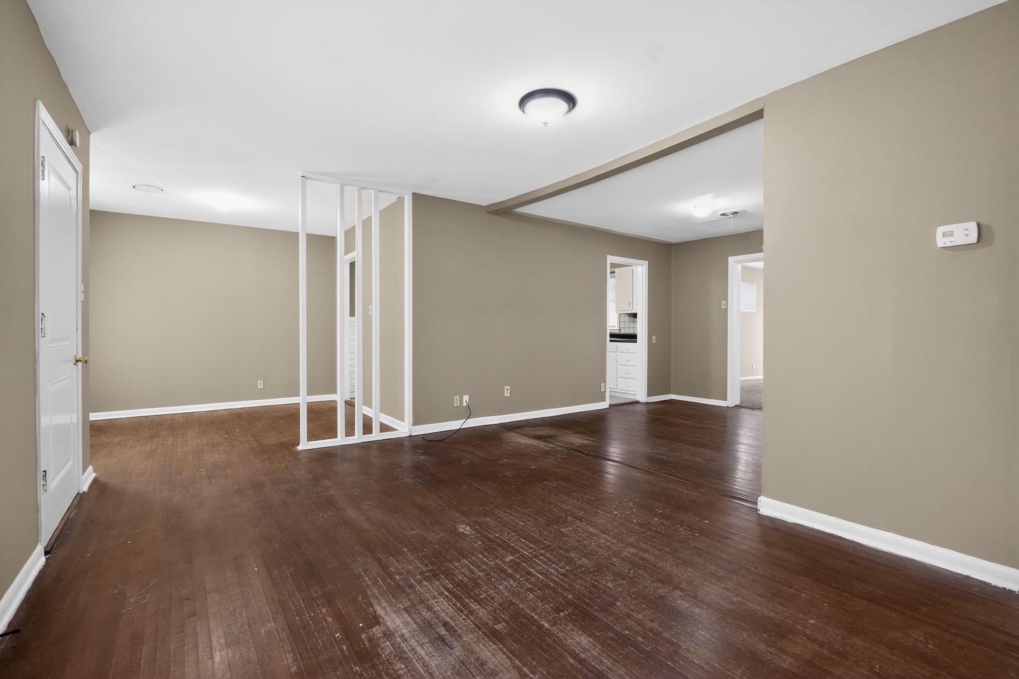 5025 Millbranch Rd Property Photo 13