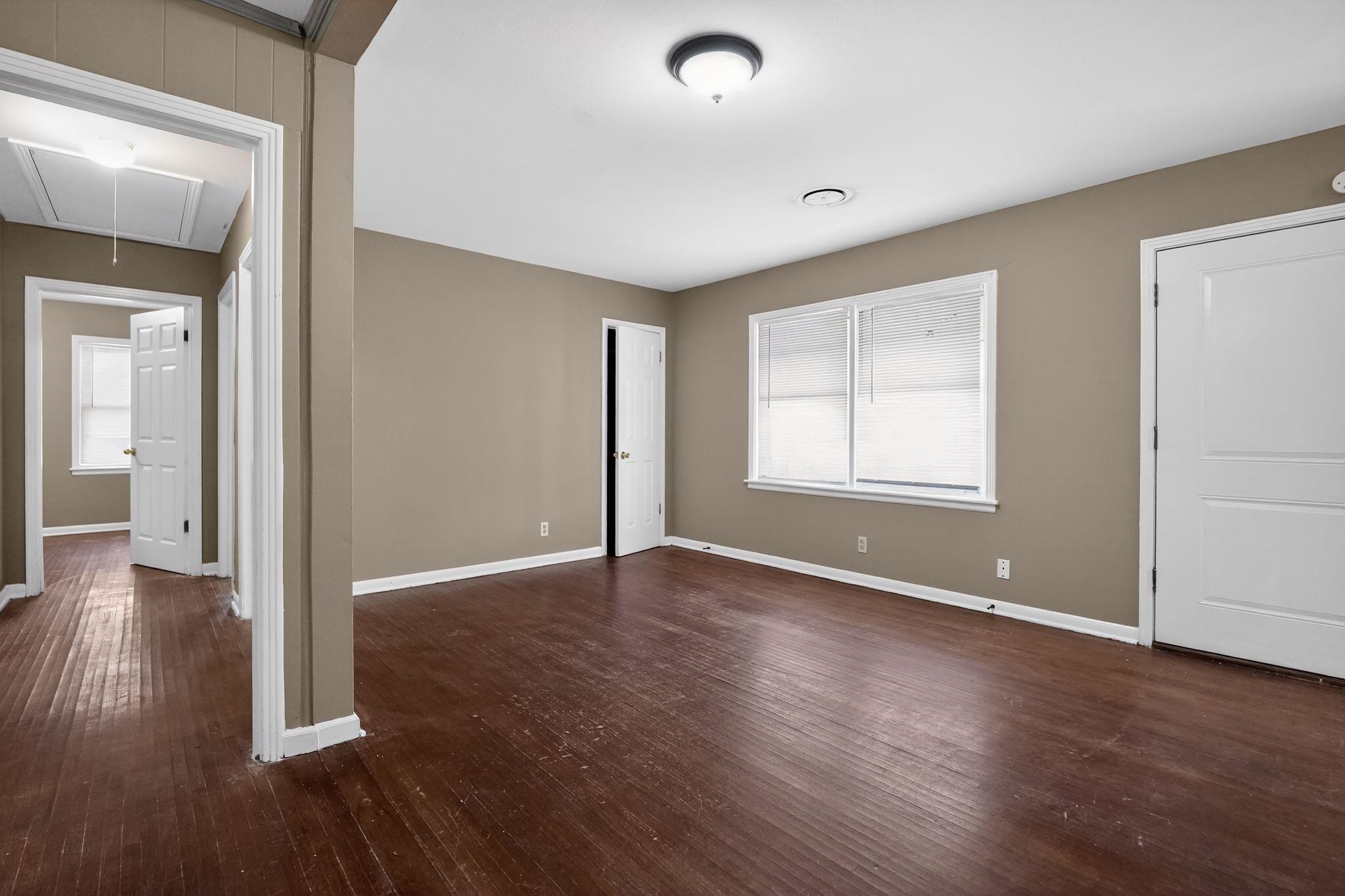 5025 Millbranch Rd Property Photo 22