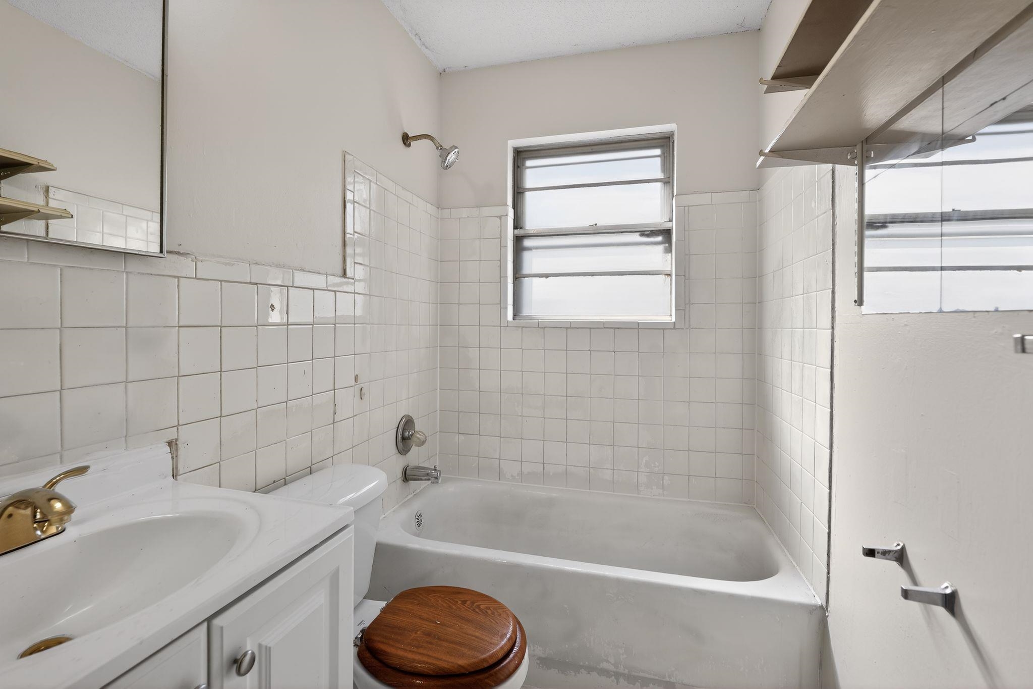 4167 Windermere Rd Property Photo 32
