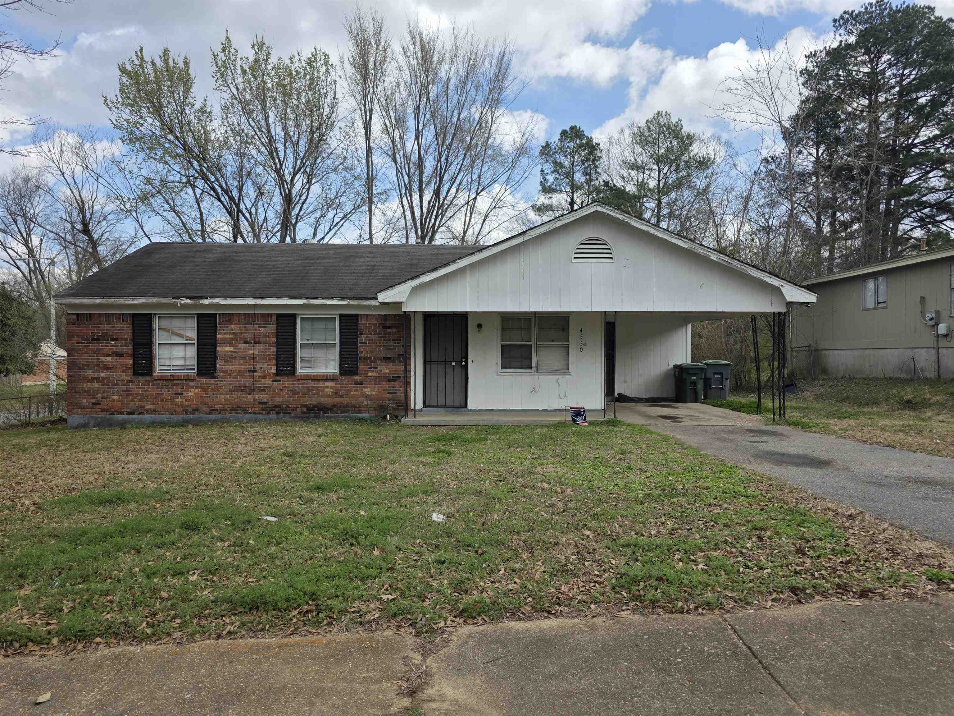 4550 SPRING GLEN DR Property Photo 1