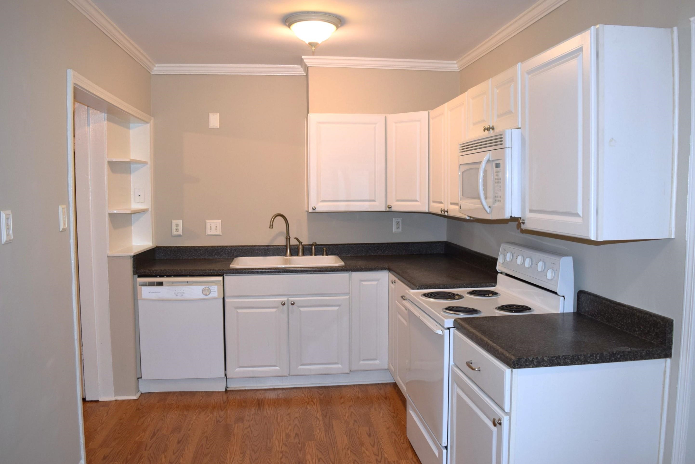 21 N Fenwick Rd Property Photo 3