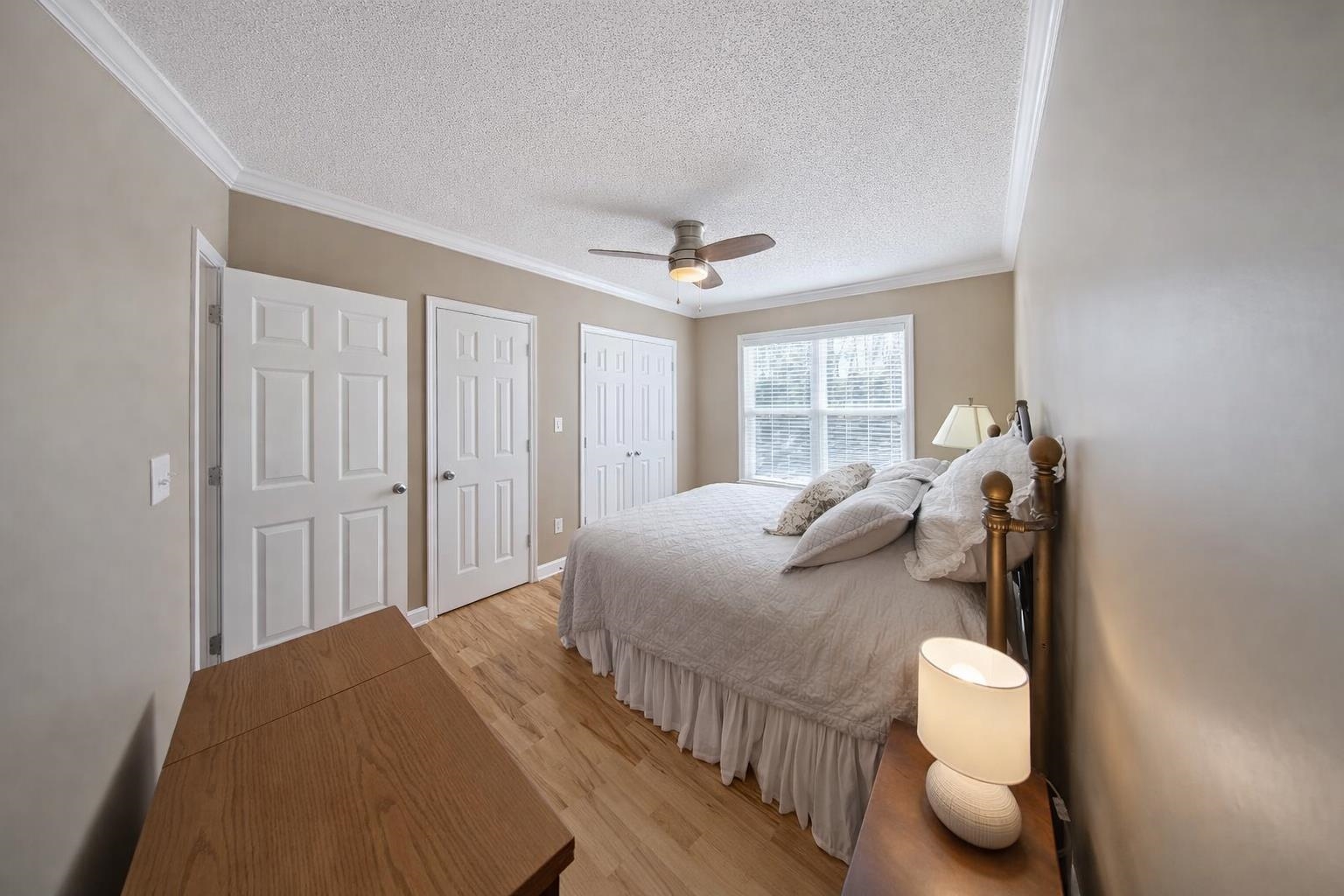 30 Point Grand Ct Property Photo 17