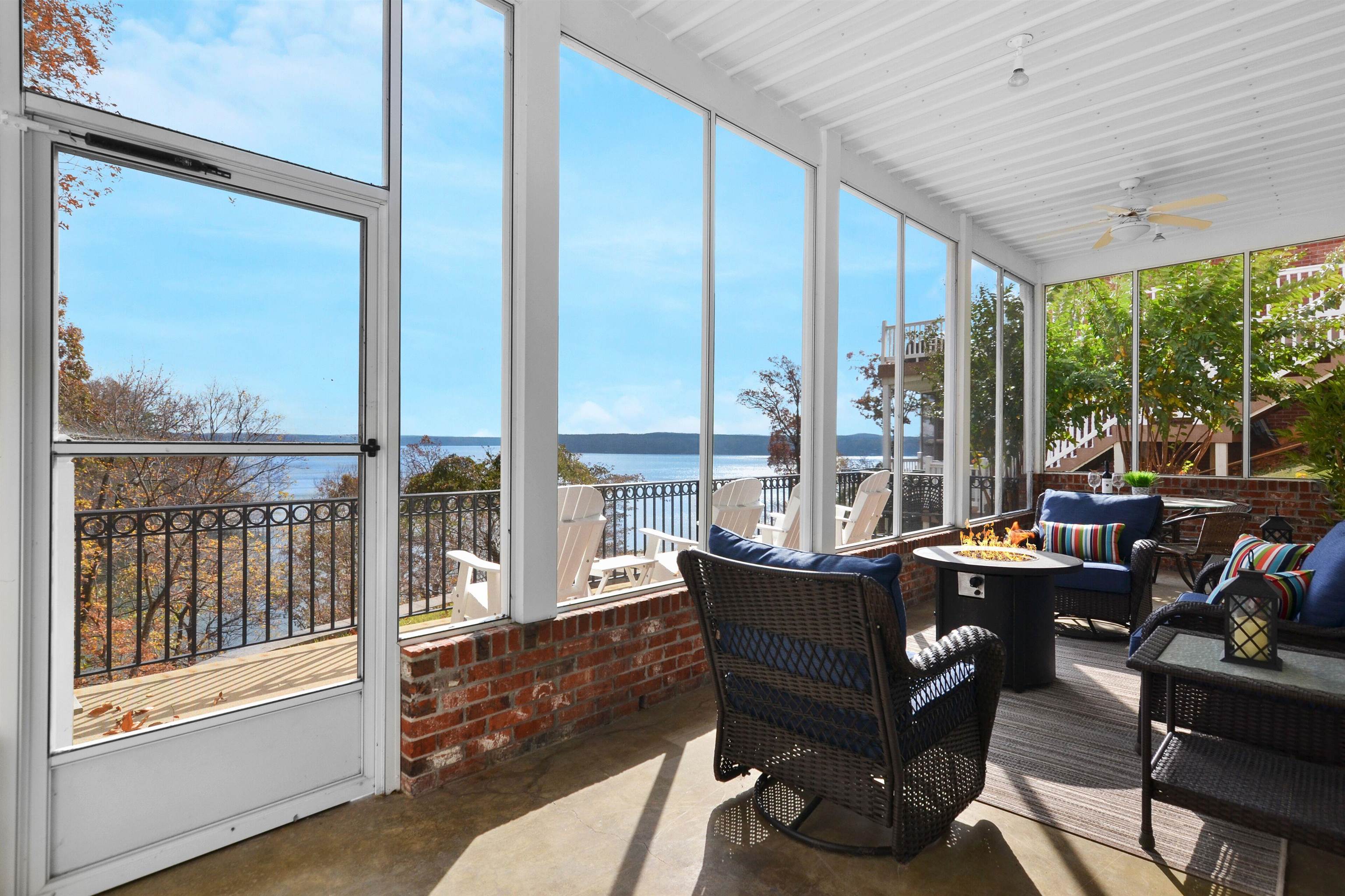 505 Sailboat Pt Property Photo 33