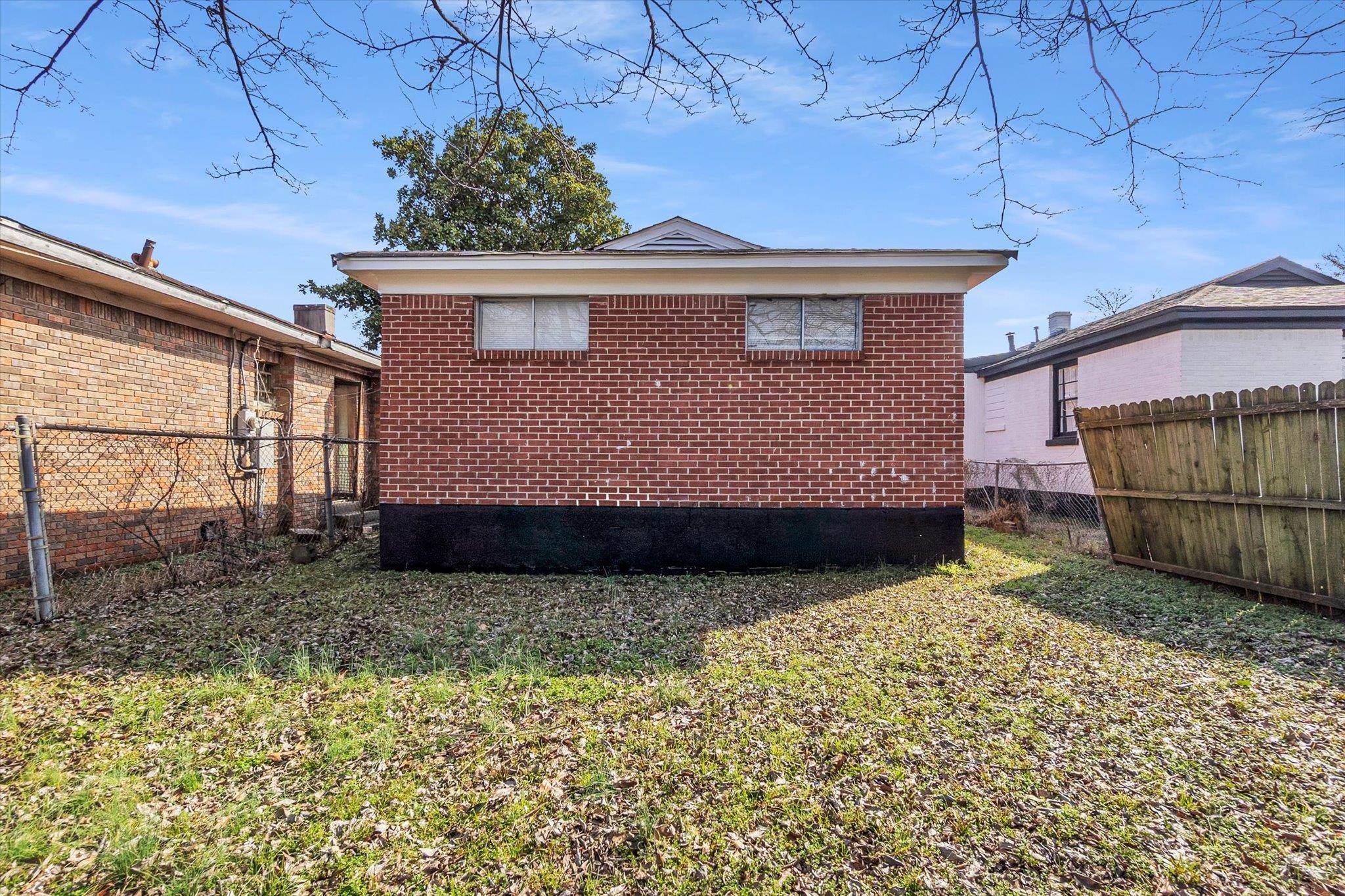 829 Josephine St Property Photo 18