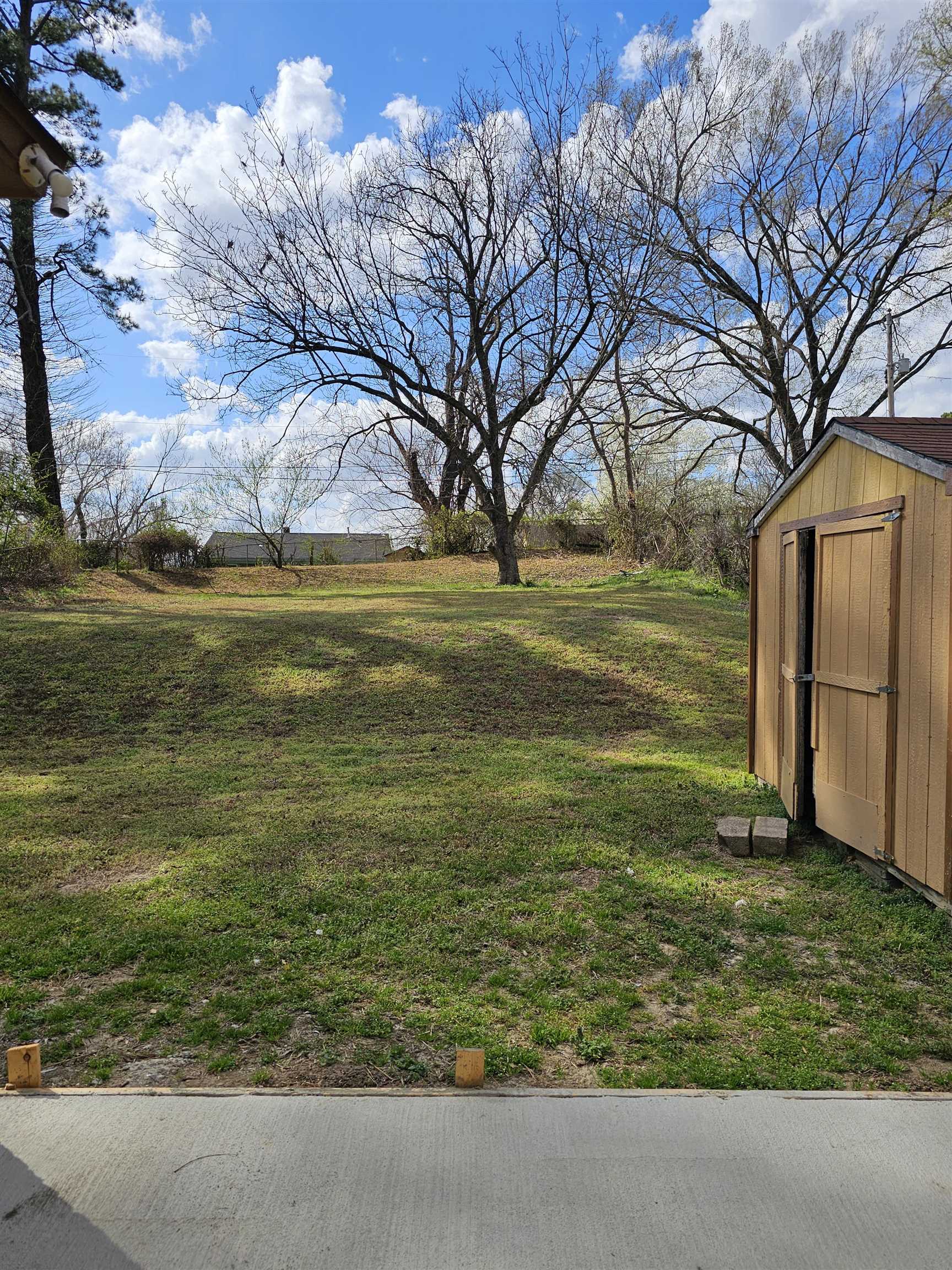 3491 Hallbrook St Property Photo 15