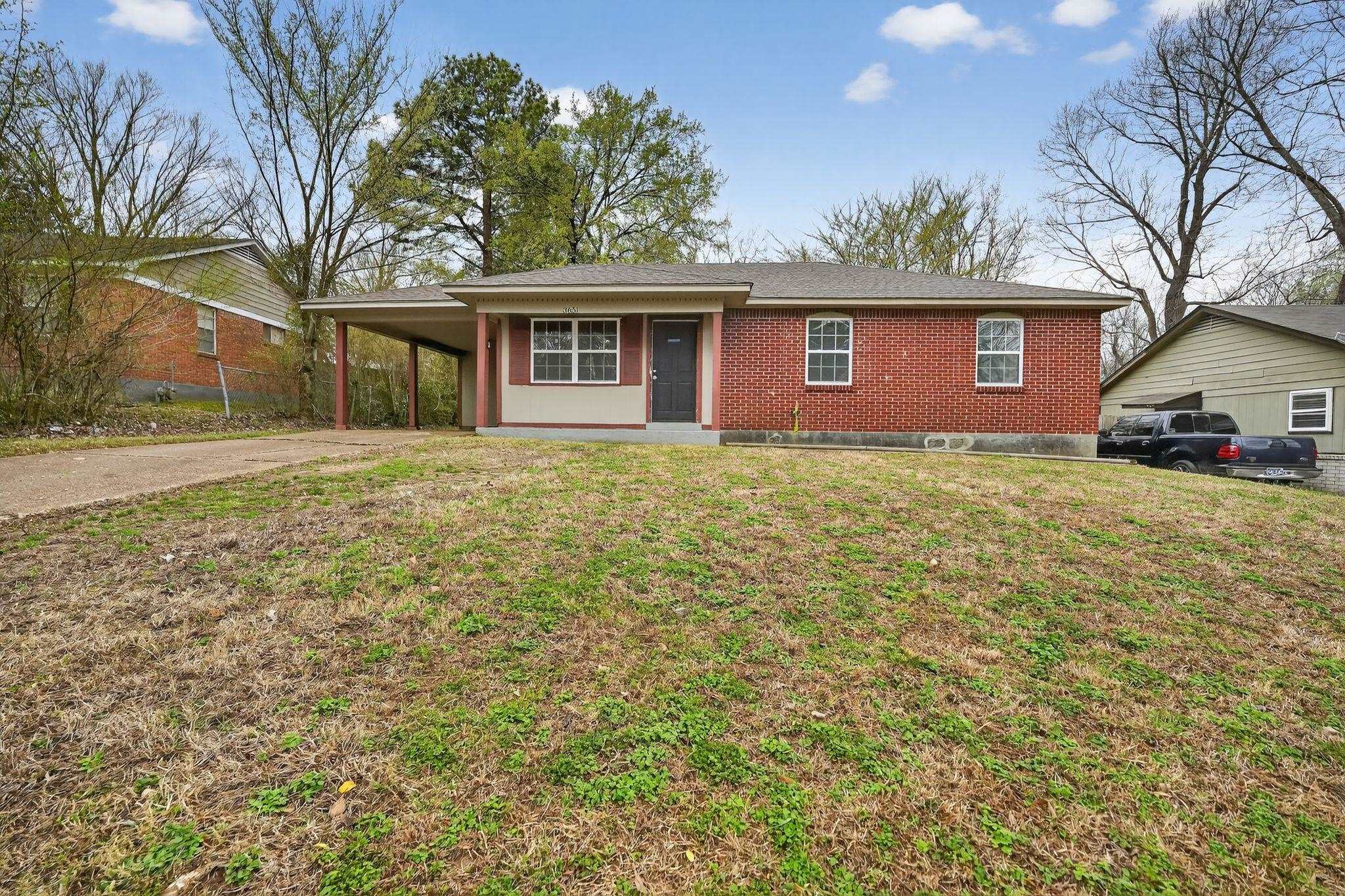 3651 VOLTAIRE AVE Property Photo 1