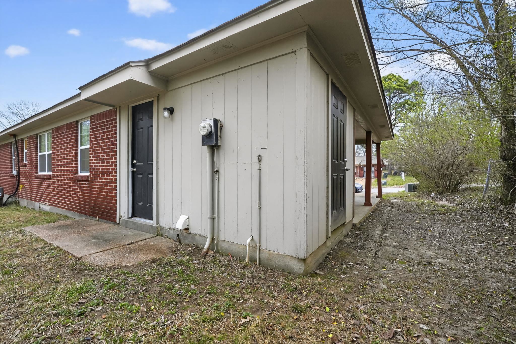 3651 Voltaire Ave Property Photo 5