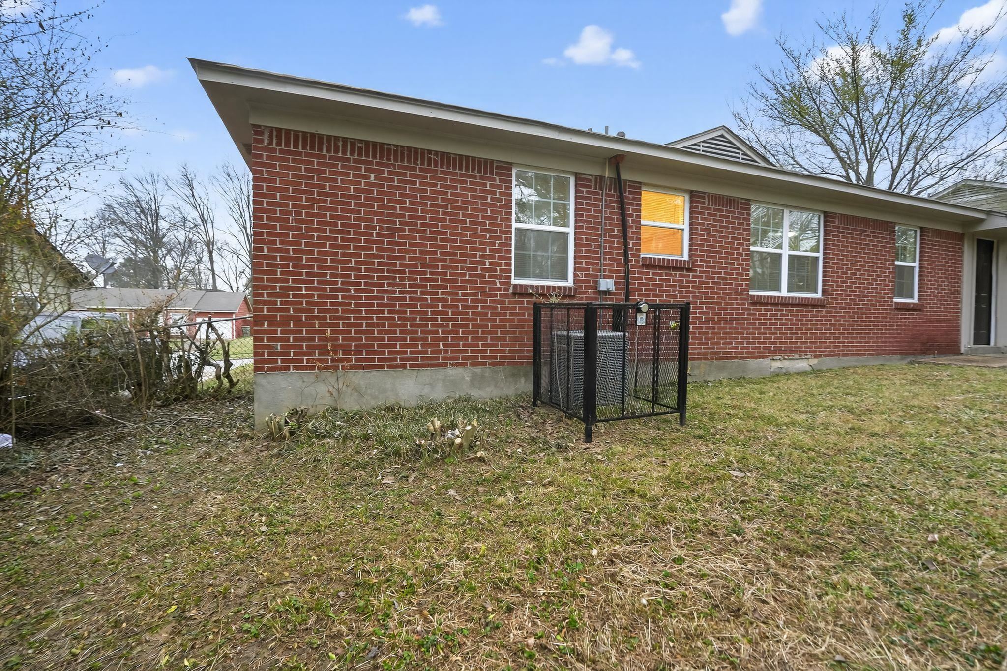 3651 Voltaire Ave Property Photo 7
