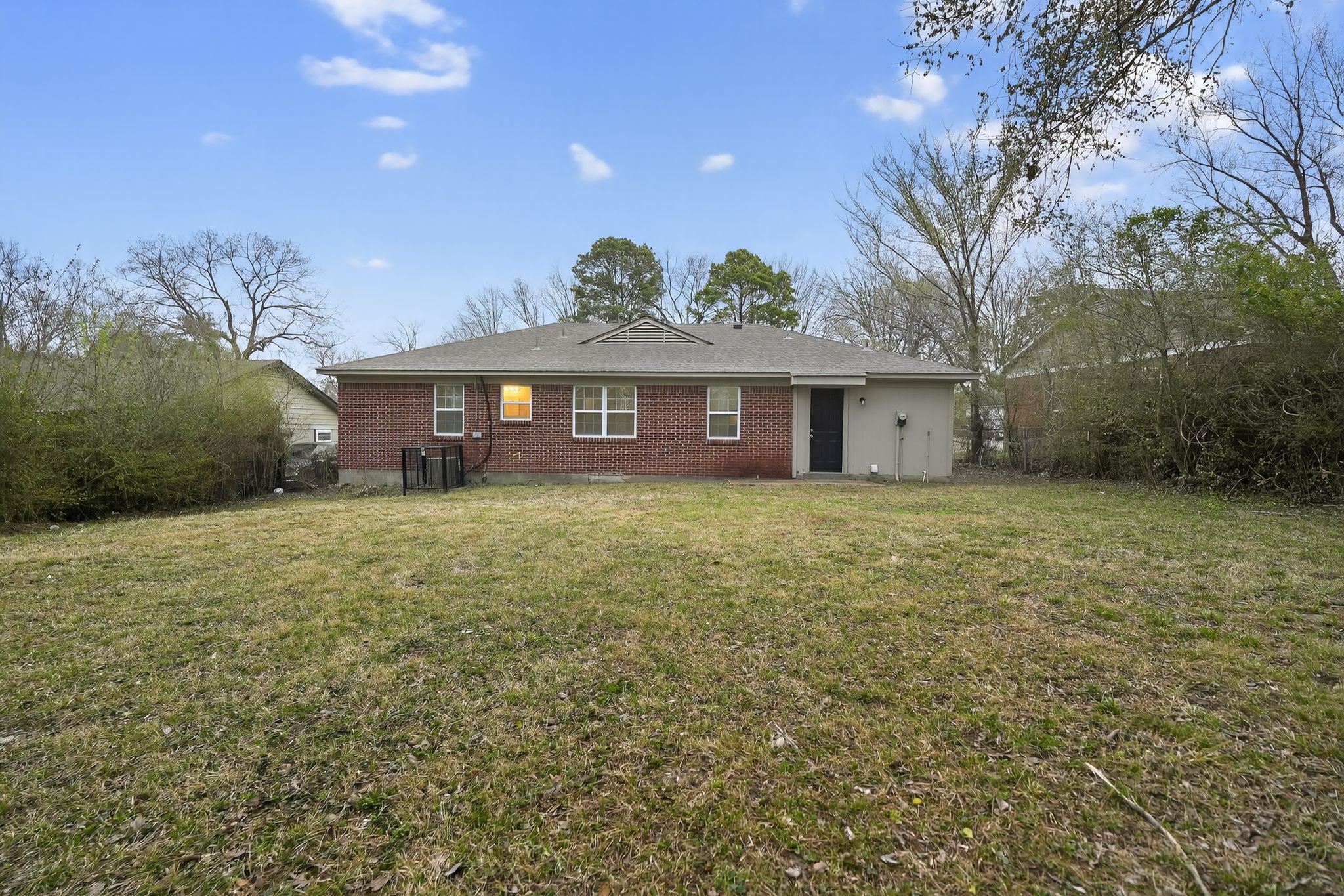 3651 Voltaire Ave Property Photo 10