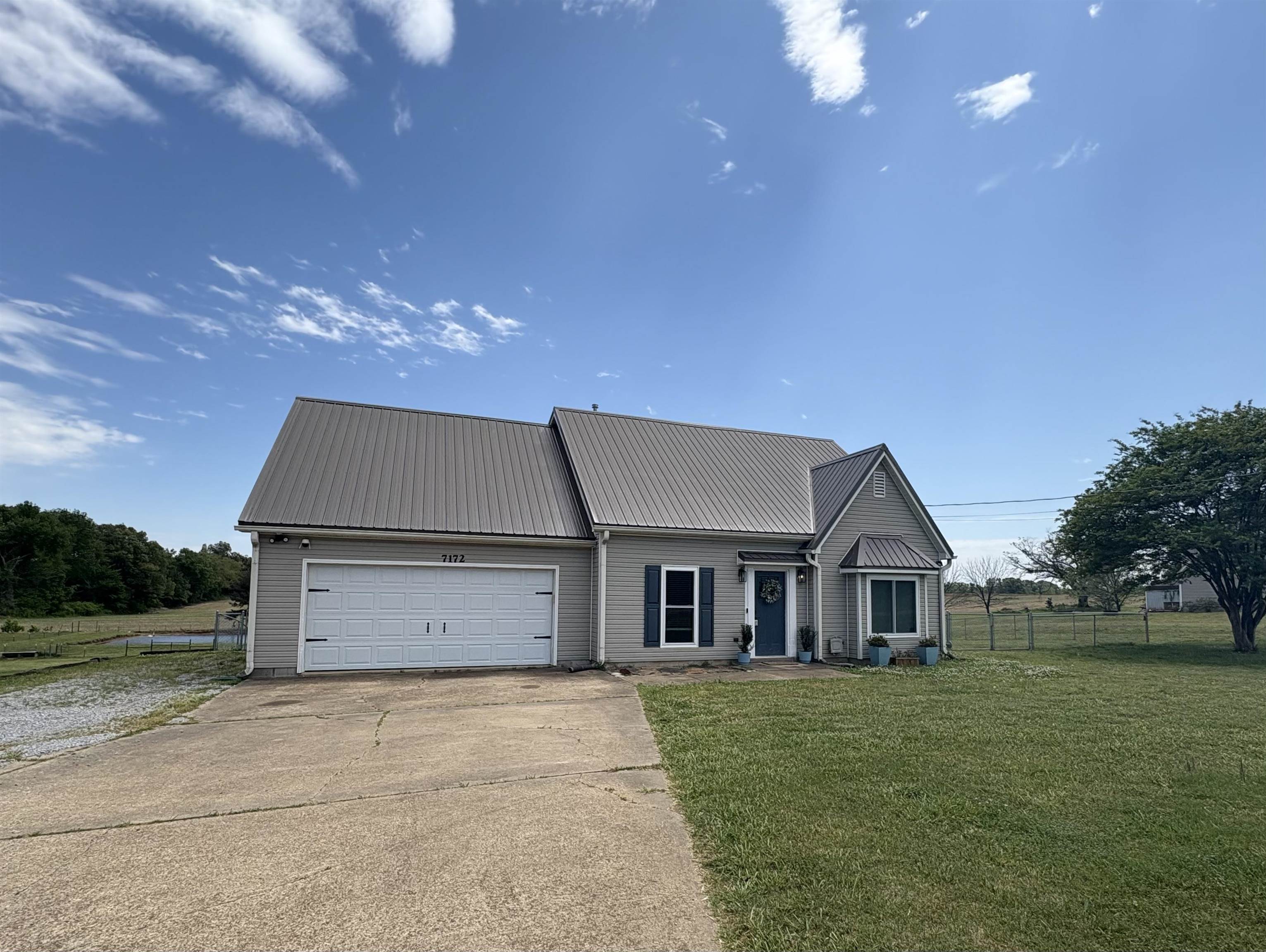 7172 Mt Carmel Rd Property Photo 2