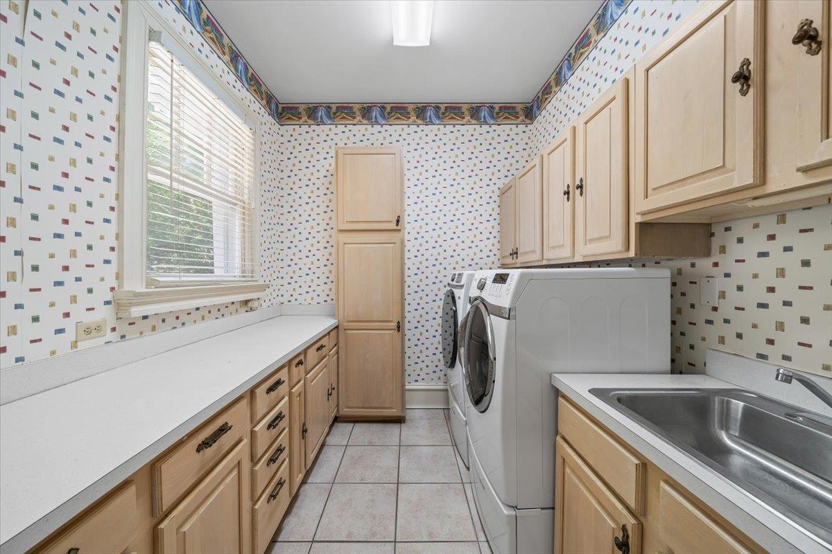 1520 Central Ave Property Photo 16