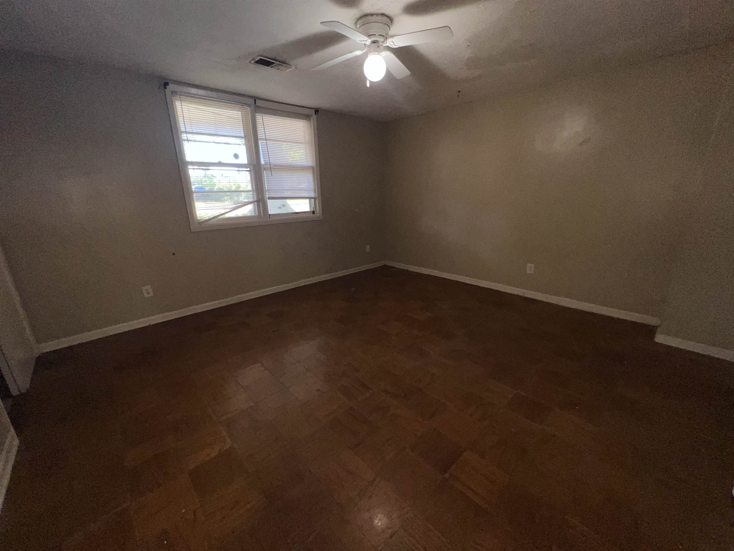 4594 Sea Isle Rd Property Photo 5
