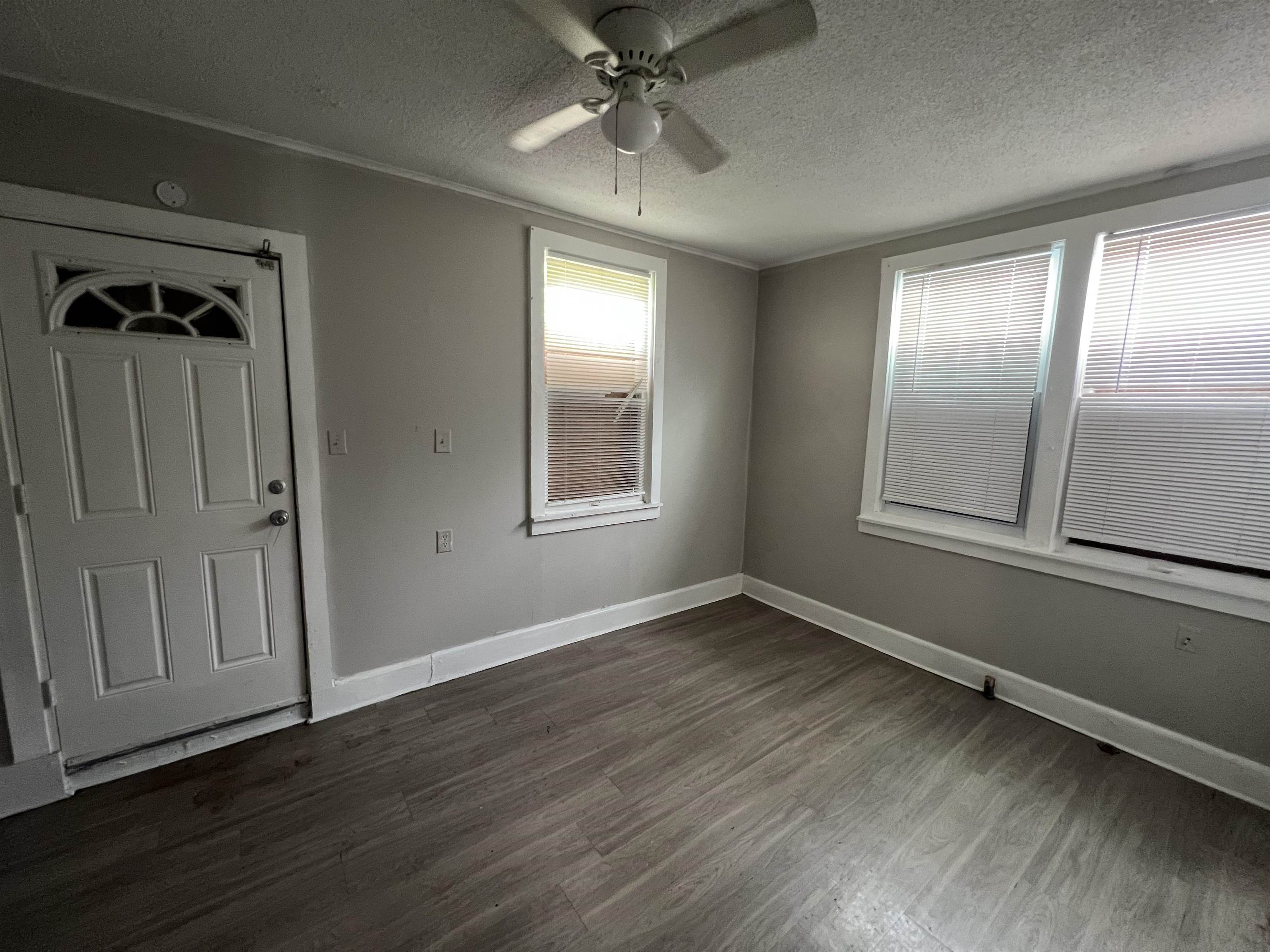 3534 Marion Ave Property Photo 5