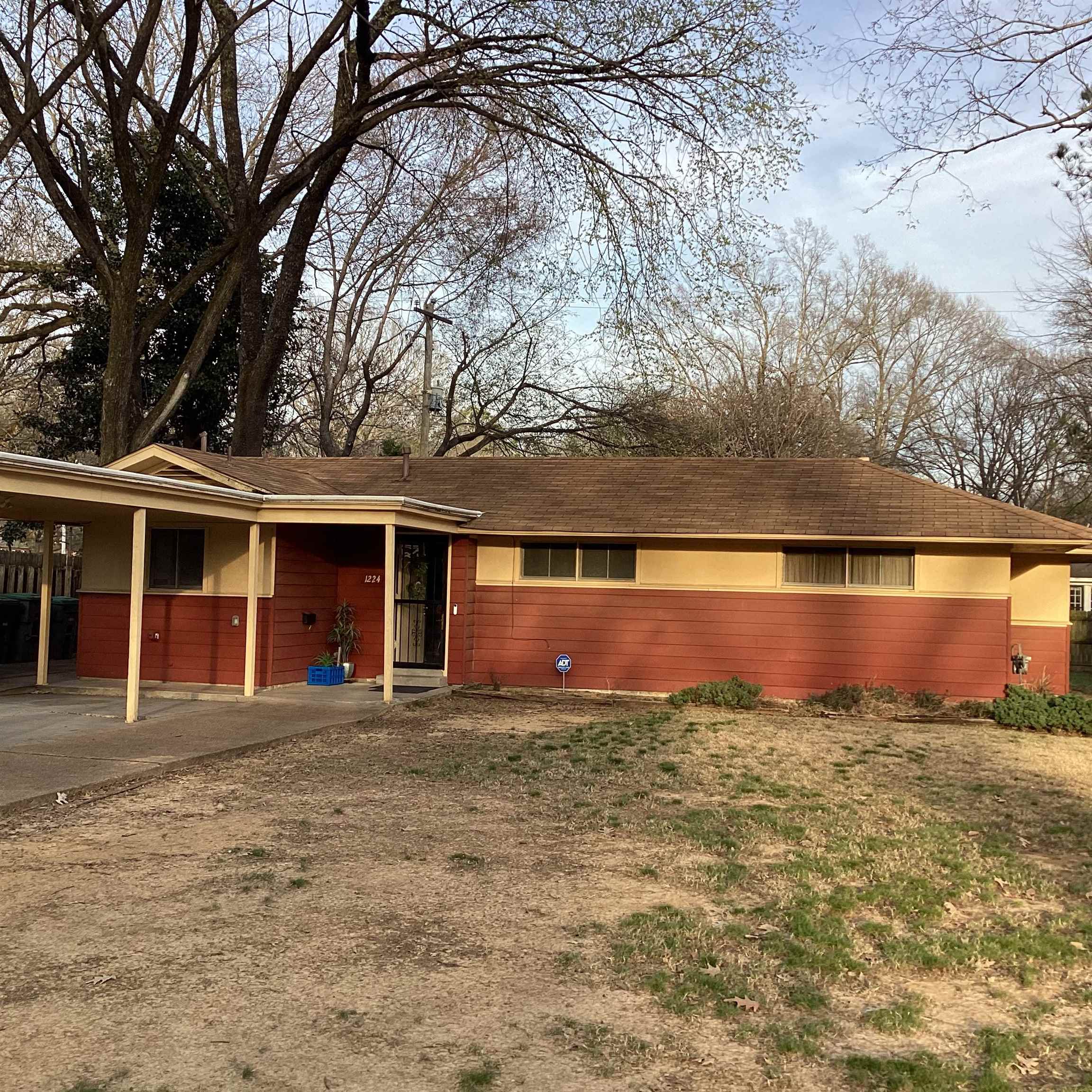 1224 Oak Ridge Dr Property Photo 1