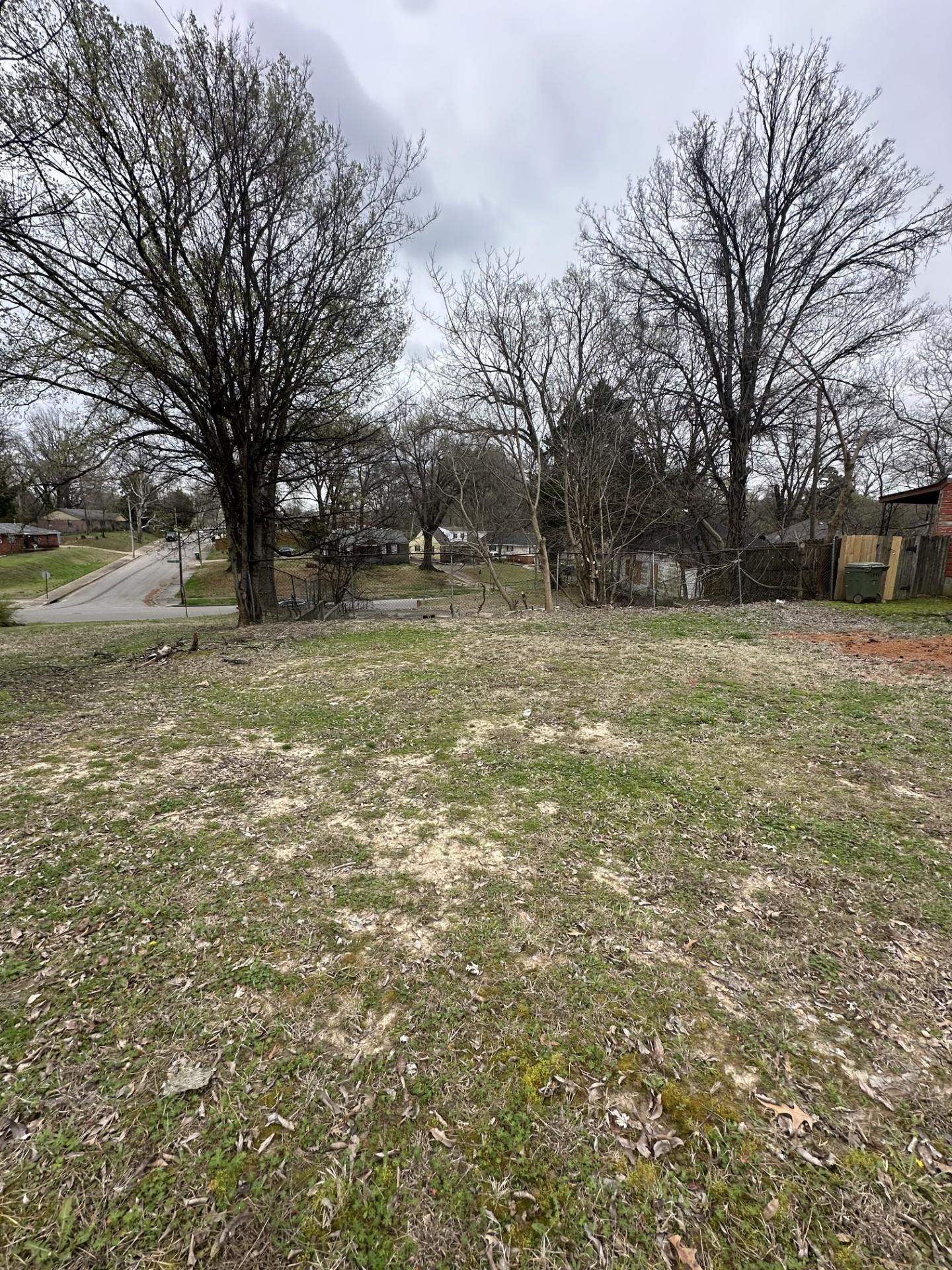 1539 Marjorie St Property Photo 2