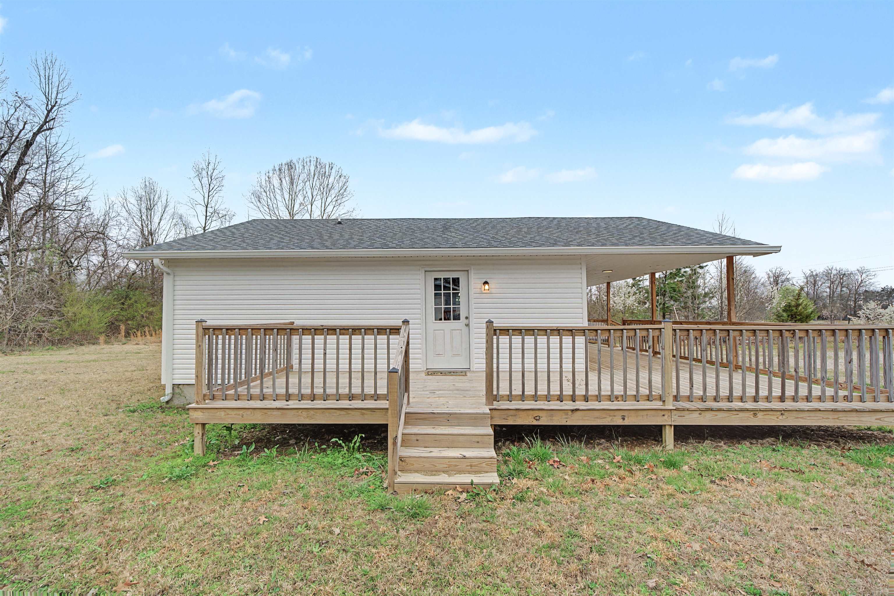 8040 45 Hwy S Property Photo 3