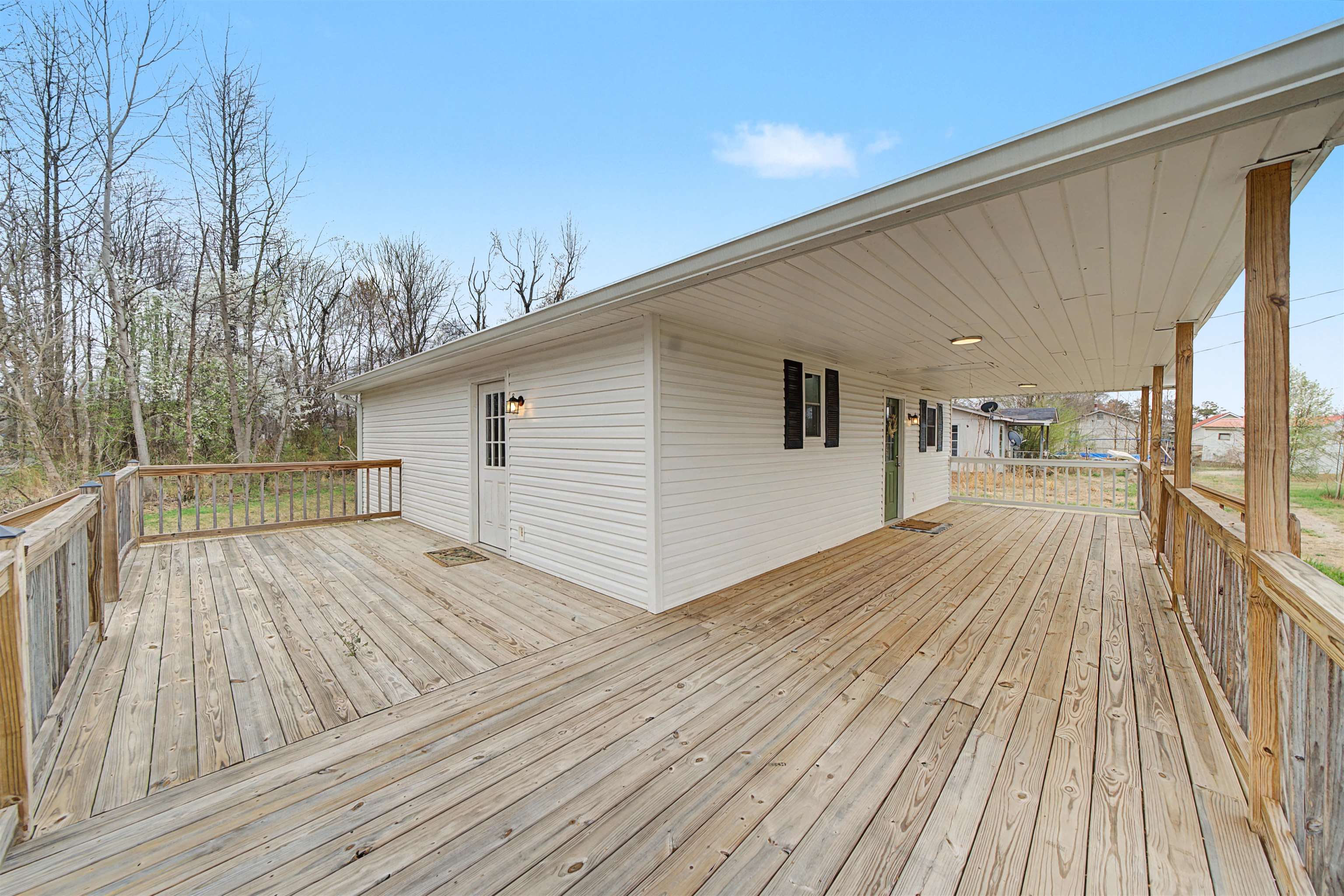 8040 45 Hwy S Property Photo 5
