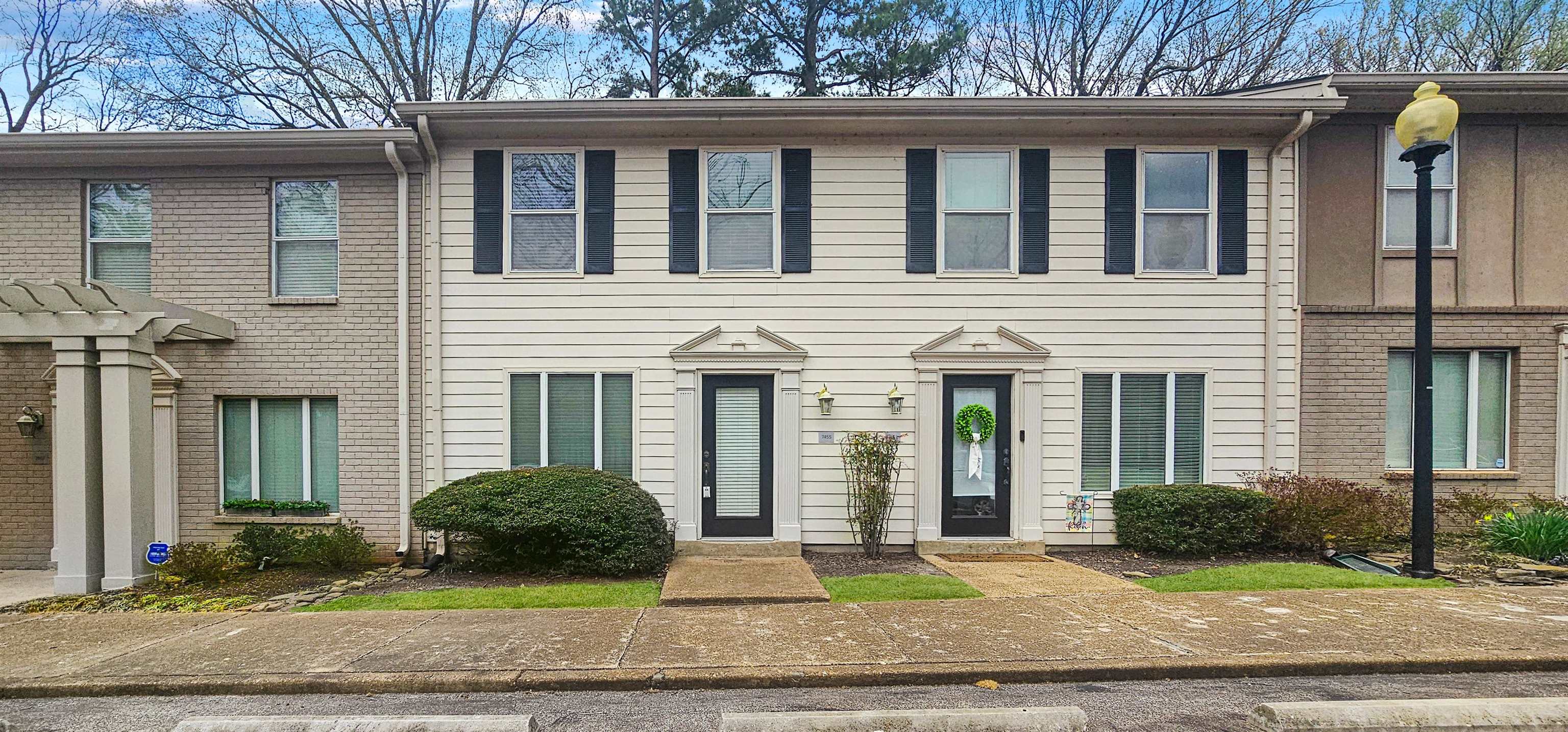 7455 GERMANTOWN SQ Property Photo 1