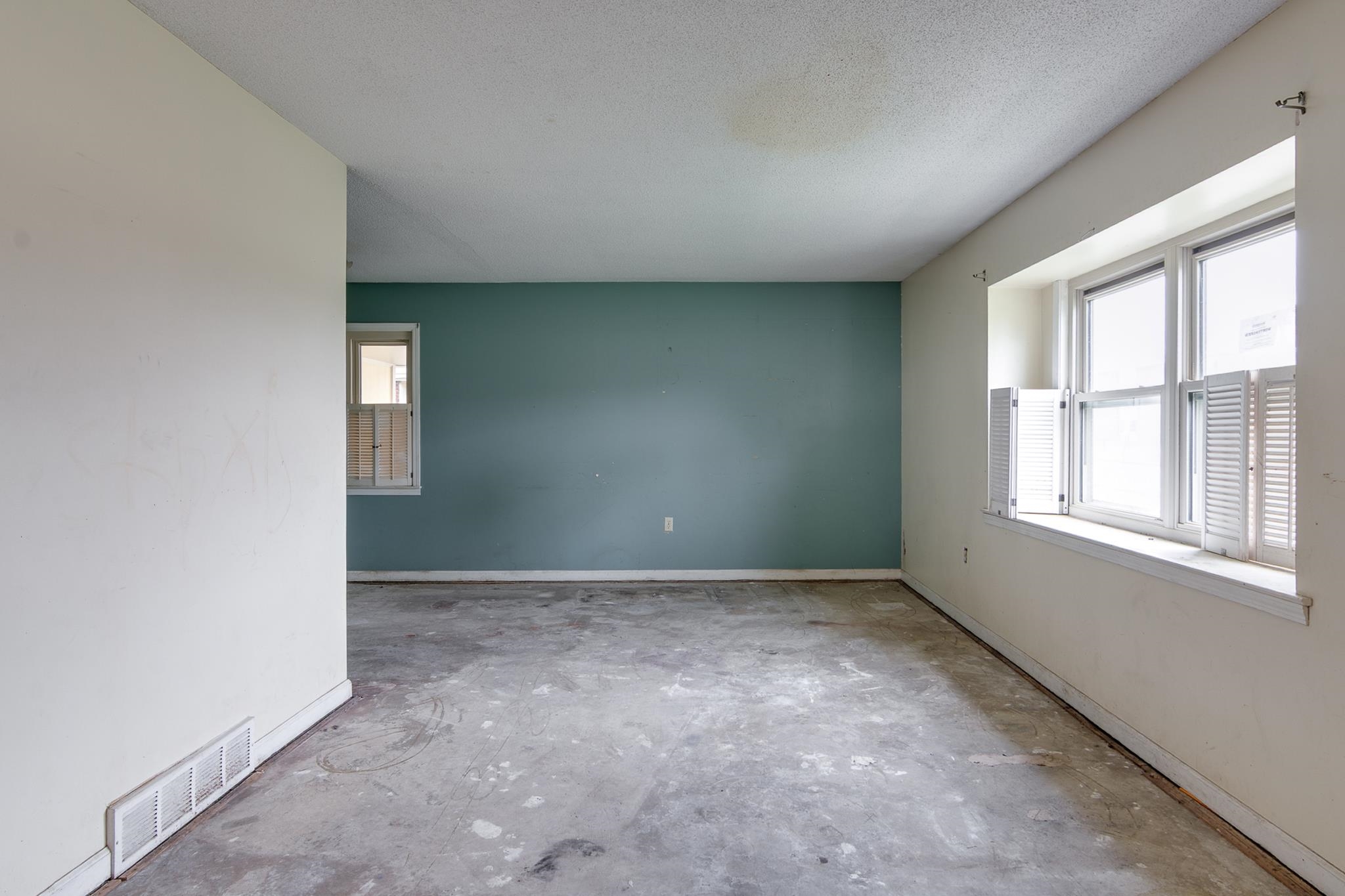 5134 Scottsdale Ave Property Photo 9