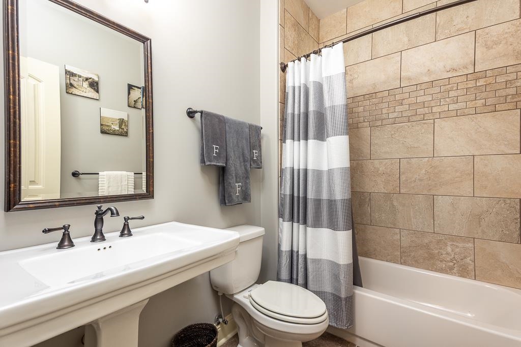 110 Green Meadows Blvd Property Photo 25