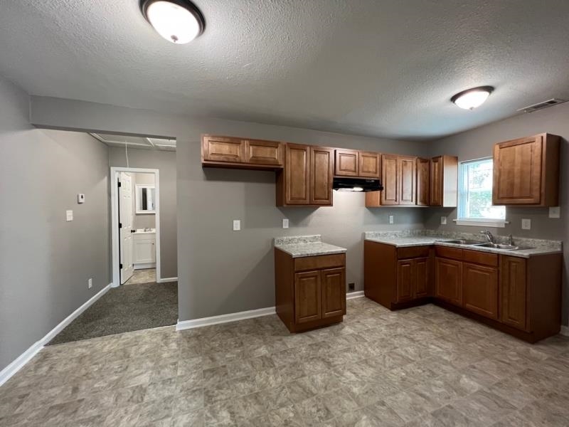 2428 Vollintine Ave Property Photo 7