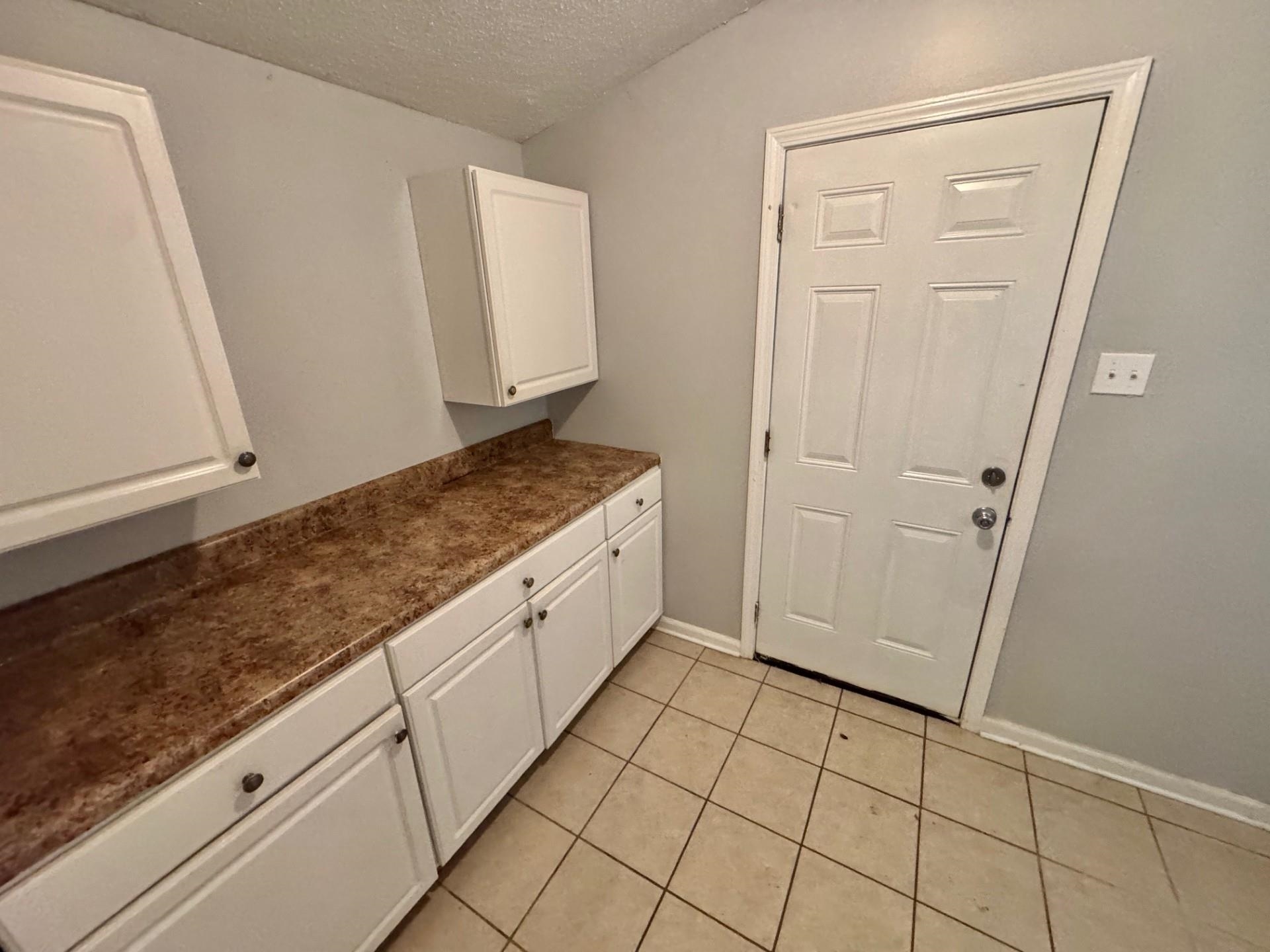 3936 Ajanders Dr Property Photo 8