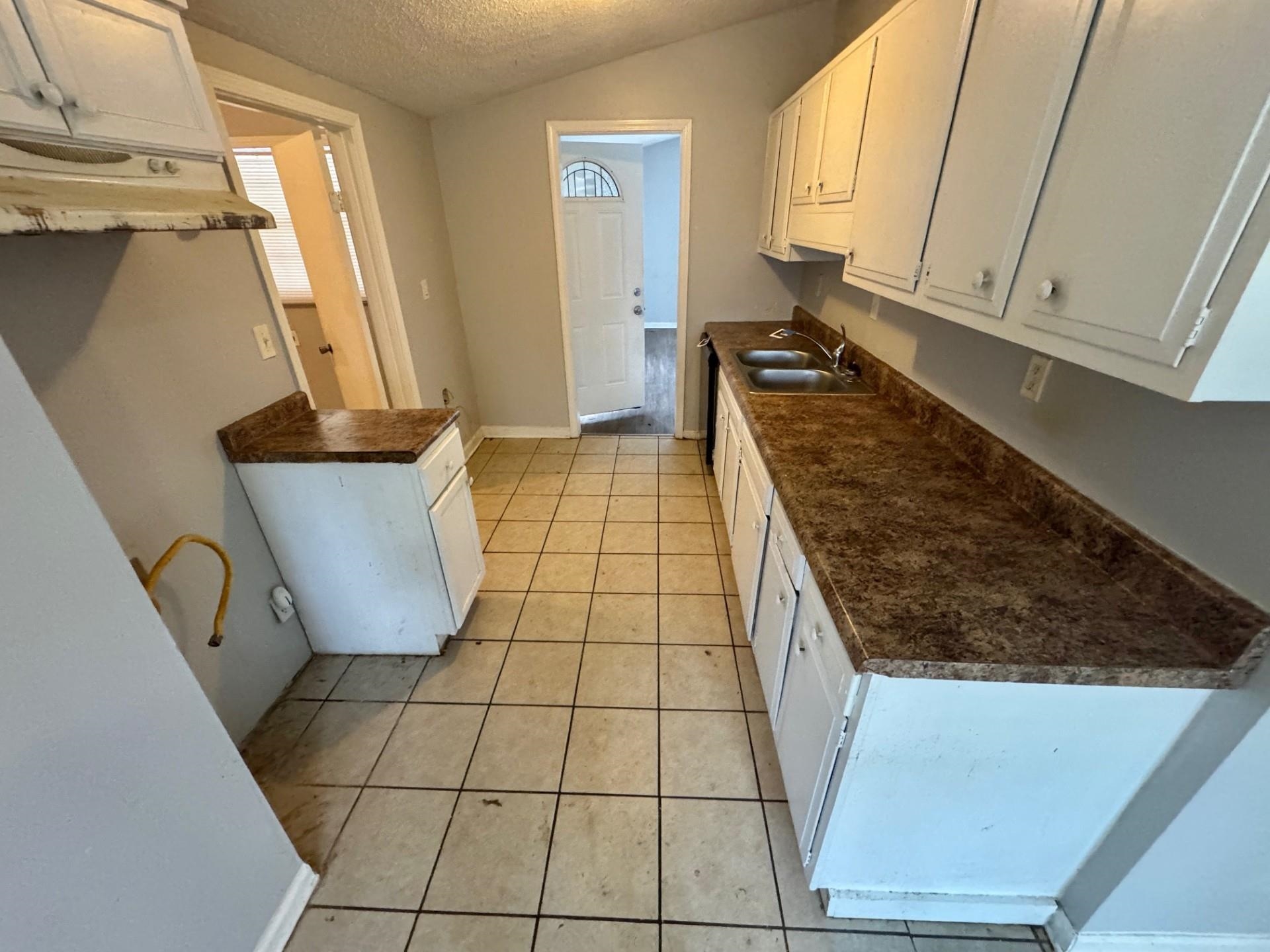 3936 Ajanders Dr Property Photo 10