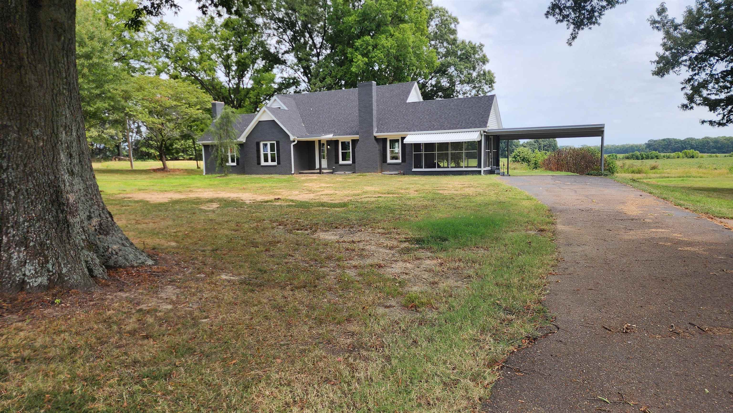 5200 Durhamville Rd Property Photo 1