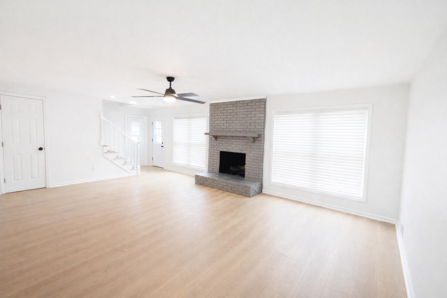 3122 Glenfinnan Rd Property Photo 5