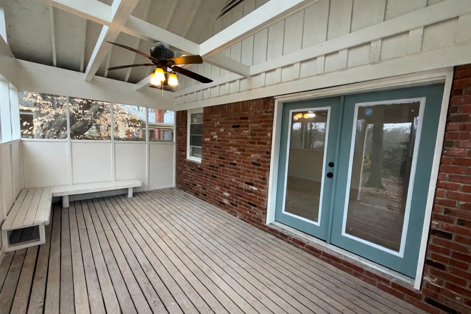 3122 Glenfinnan Rd Property Photo 12