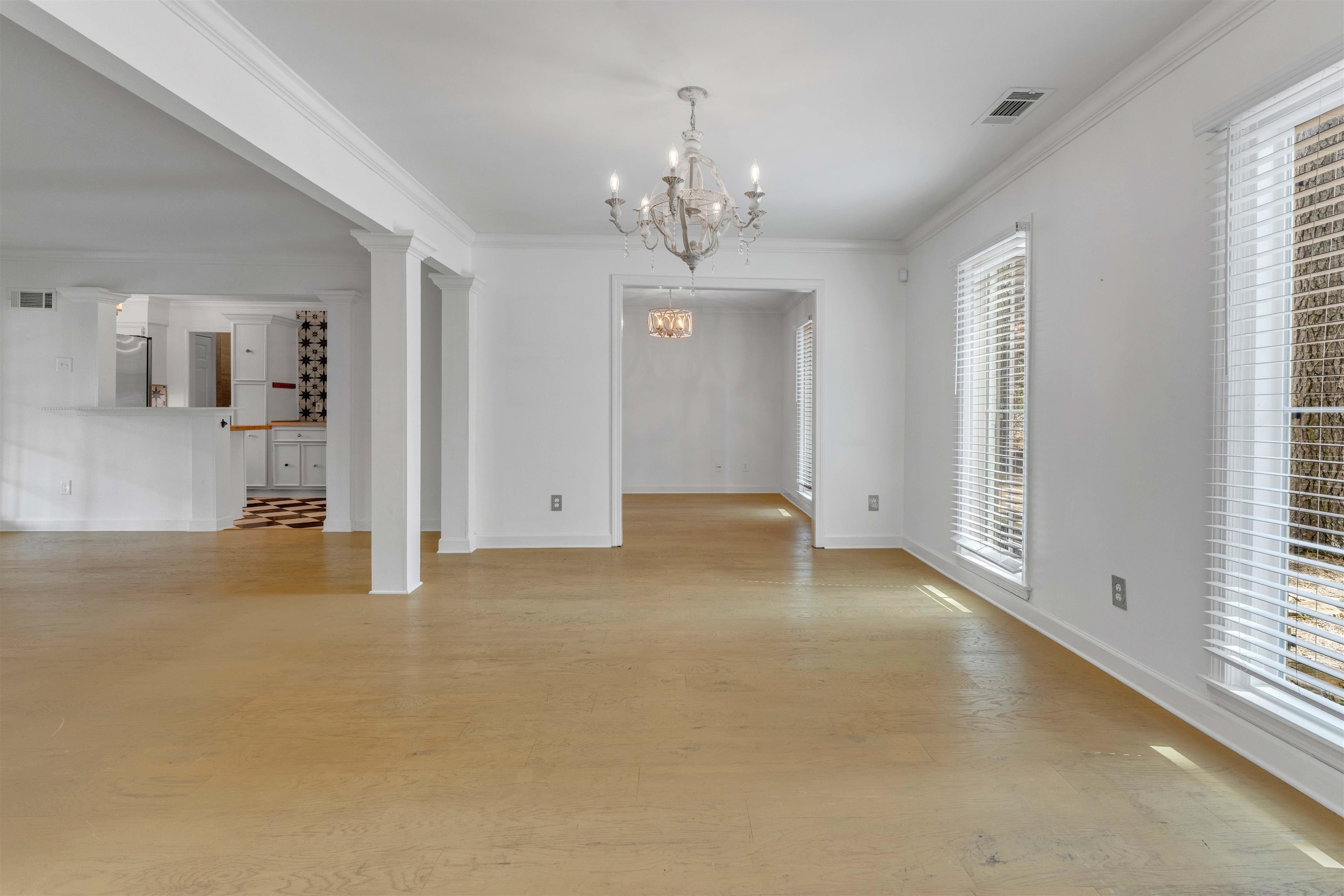 8050 Farmington Blvd Property Photo 6