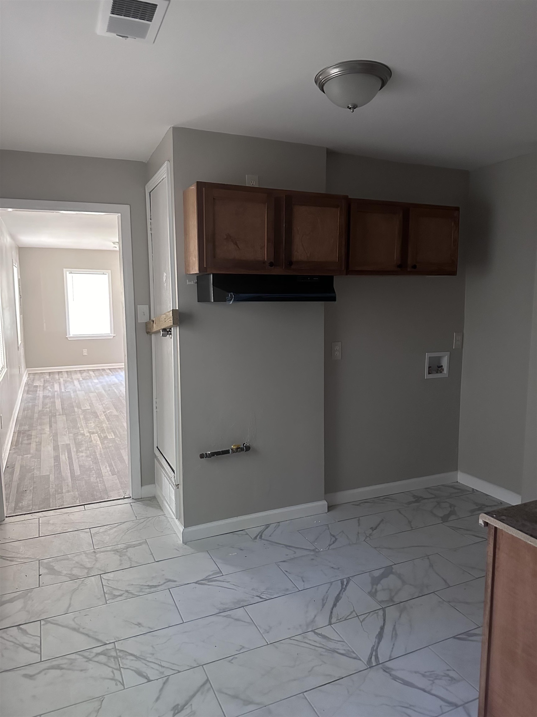 2506 Winnona Ave Property Photo 5